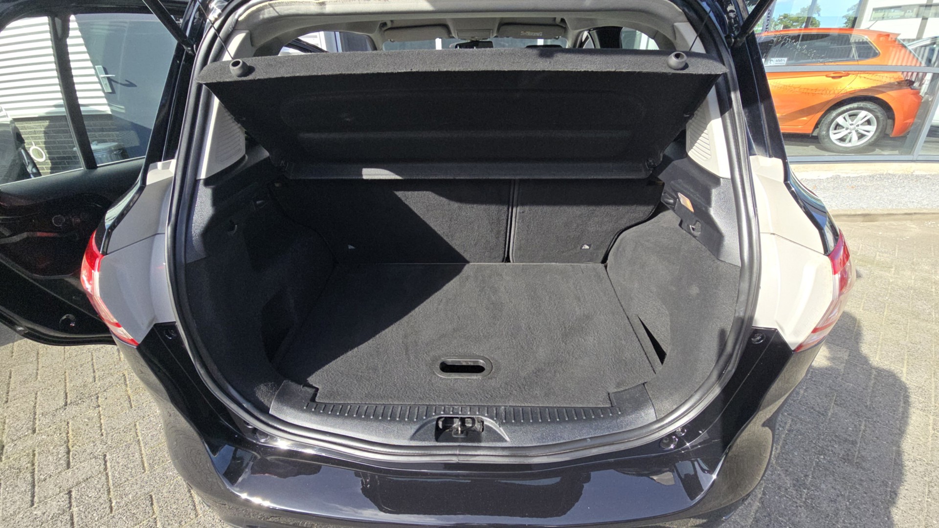 Foto van Ford B-max