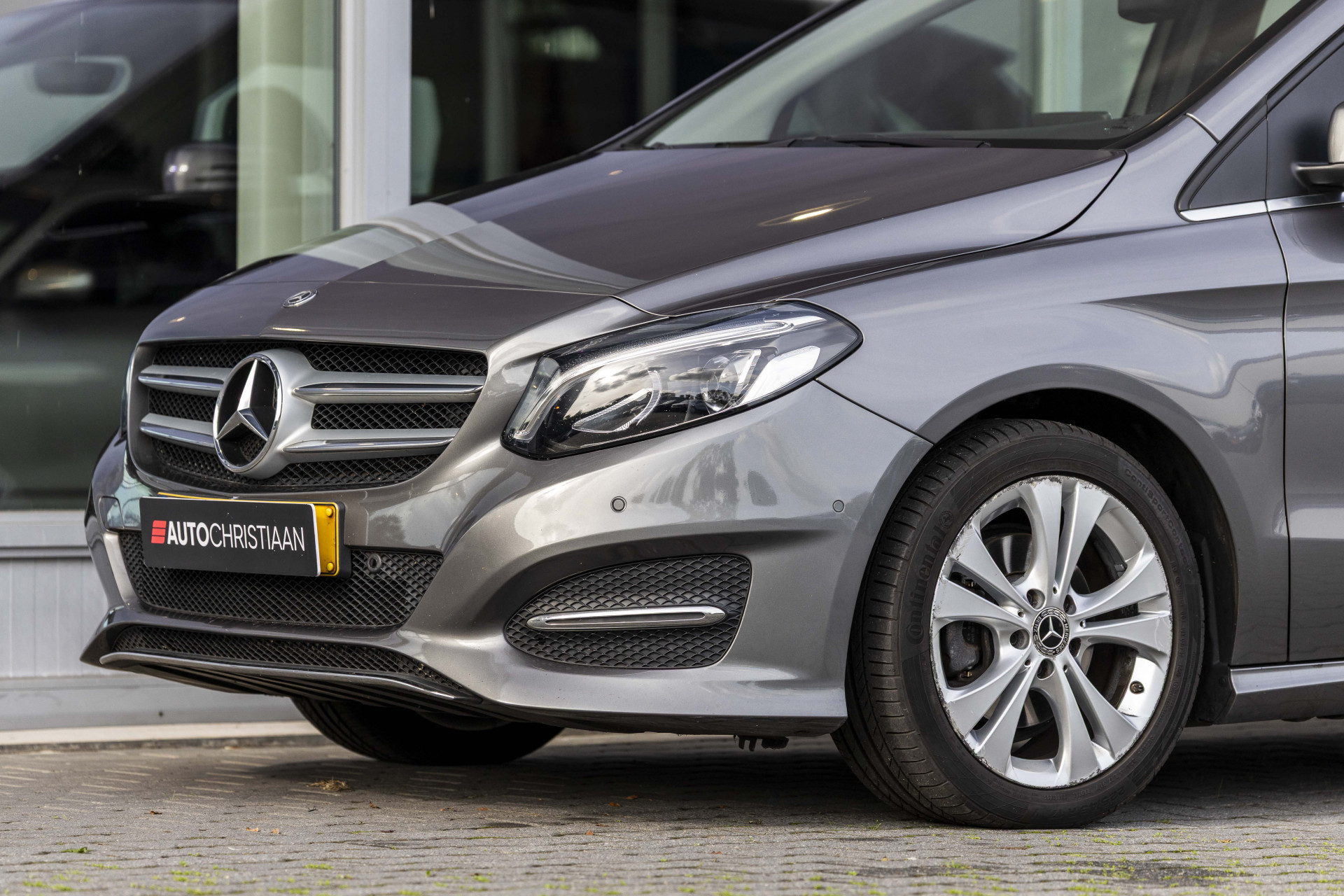 Foto van Mercedes-Benz B 200