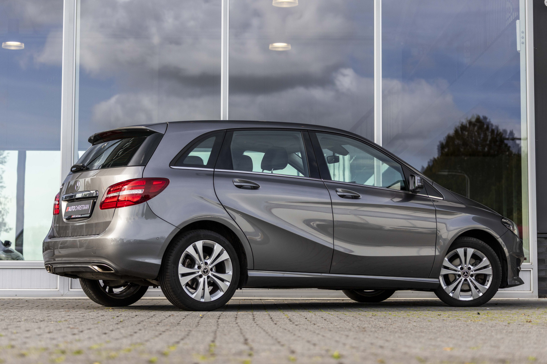 Foto van Mercedes-Benz B 200