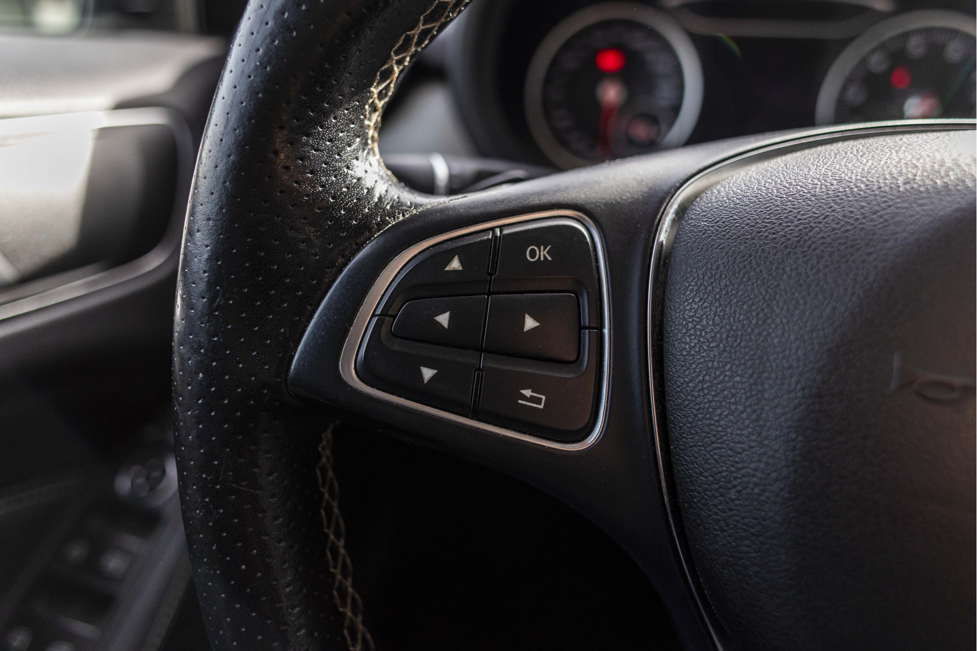 Foto van Mercedes-Benz B 200