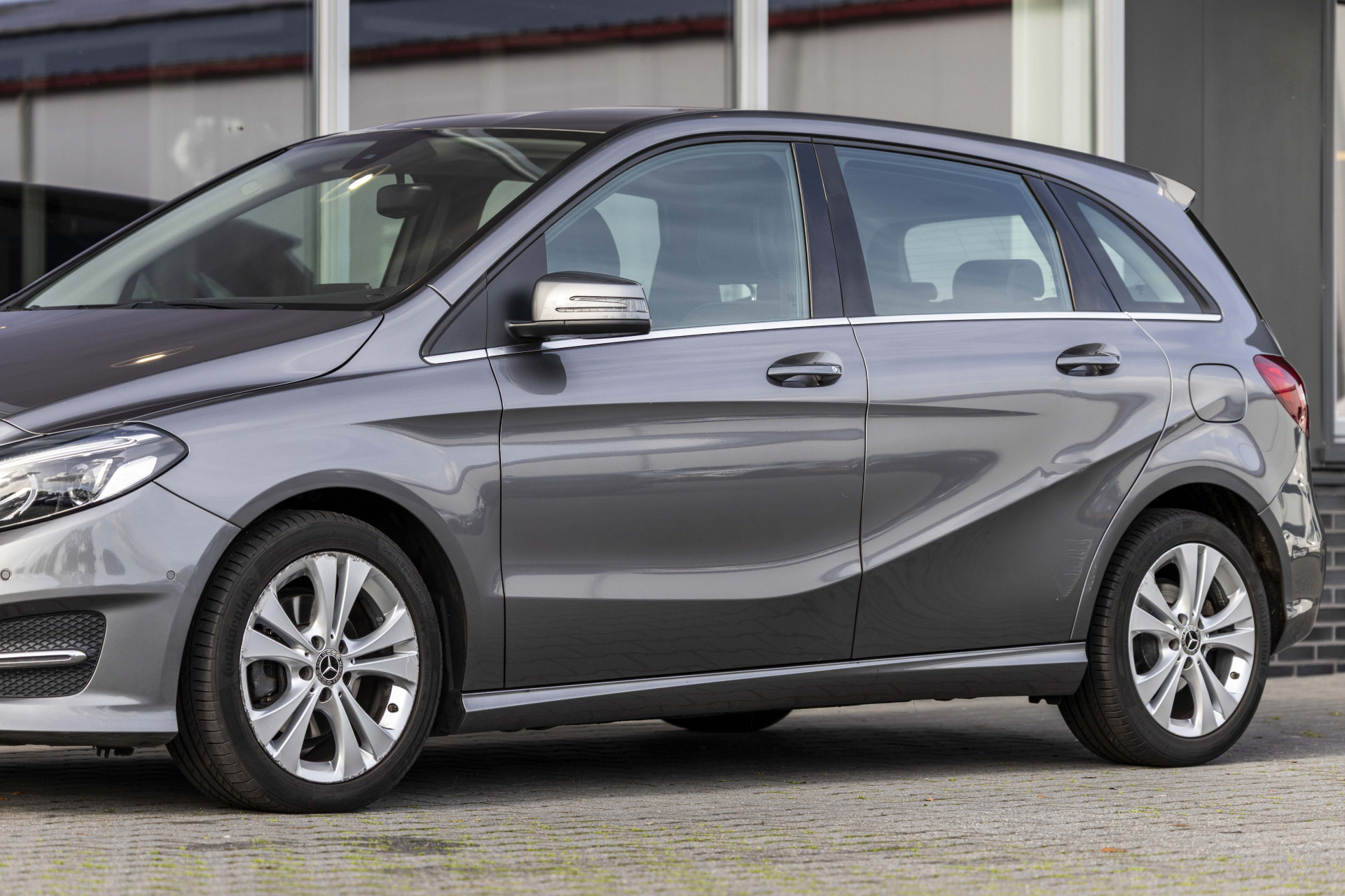 Foto van Mercedes-Benz B 200