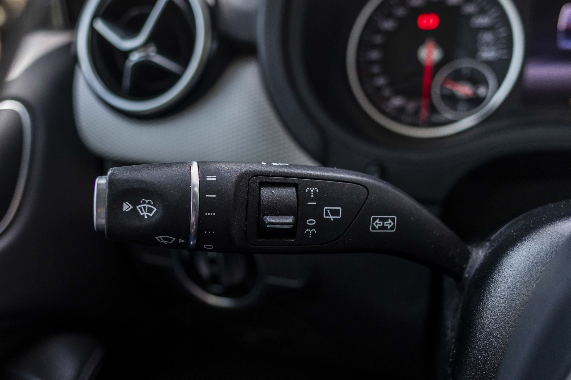 Foto van Mercedes-Benz B 200