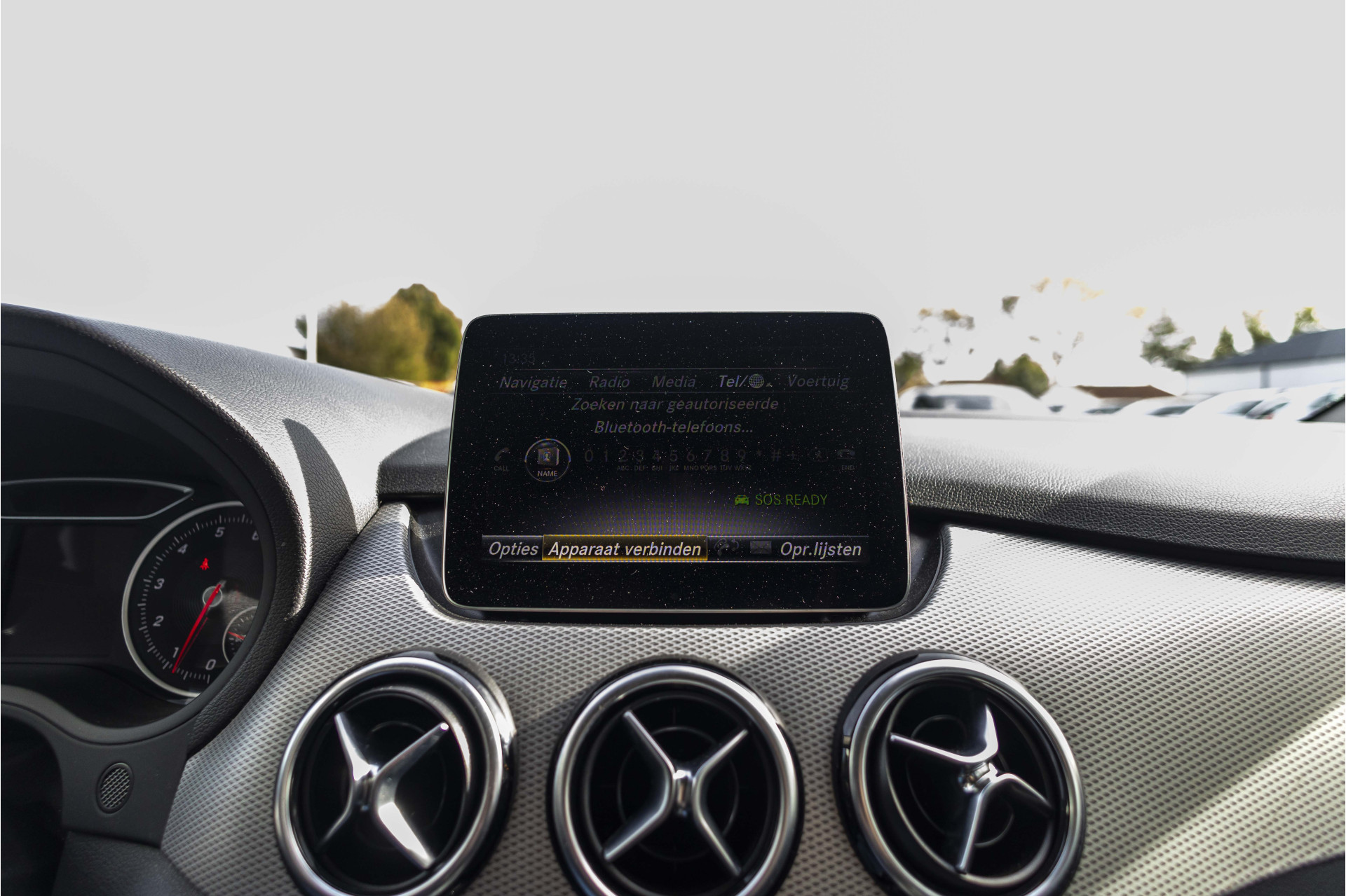 Foto van Mercedes-Benz B 200