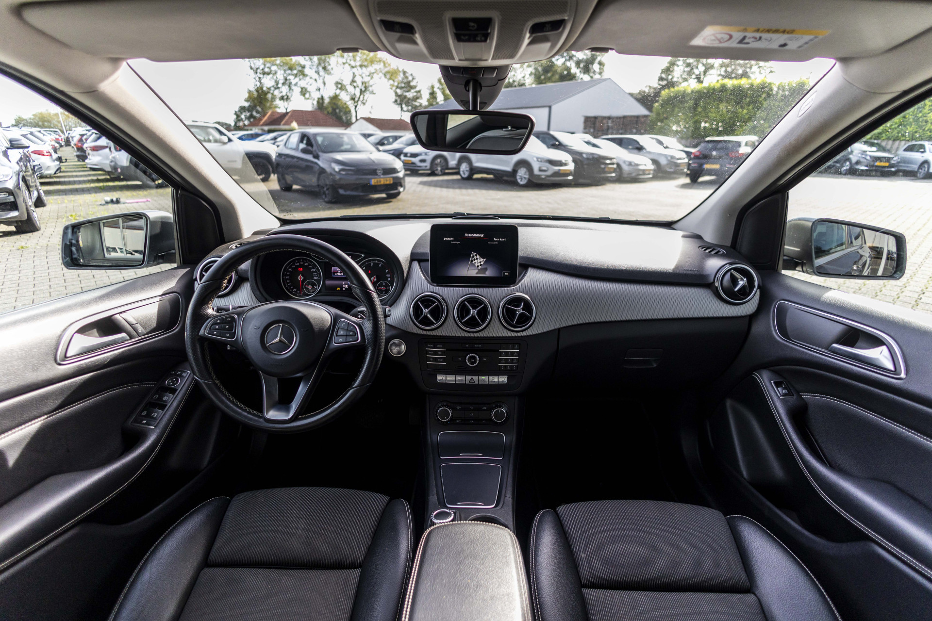 Foto van Mercedes-Benz B 200