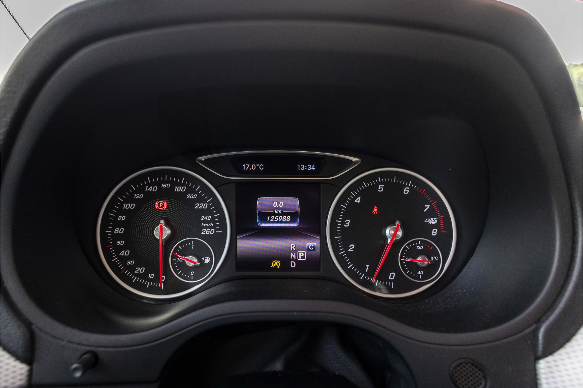 Foto van Mercedes-Benz B 200