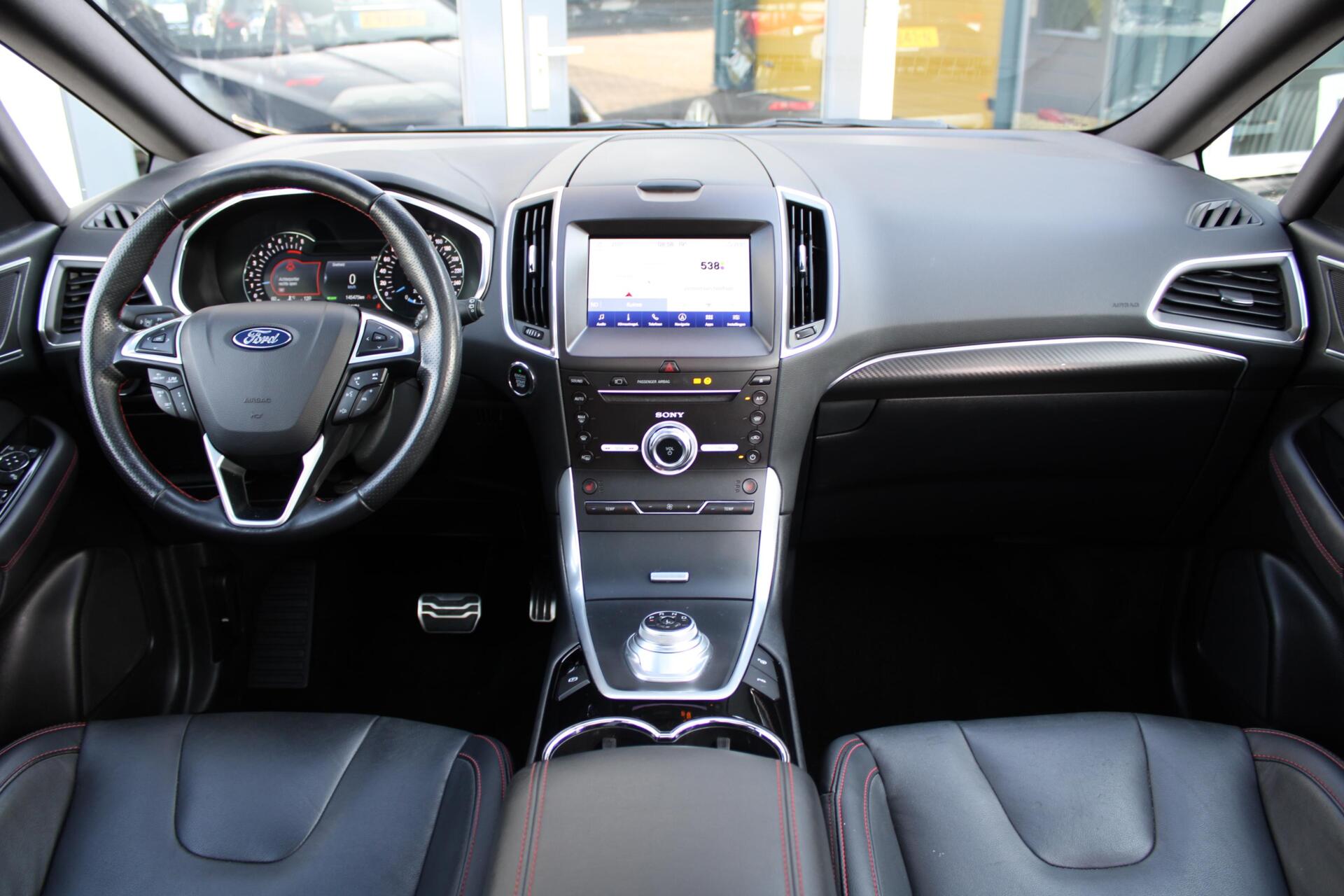 Foto van Ford S-max
