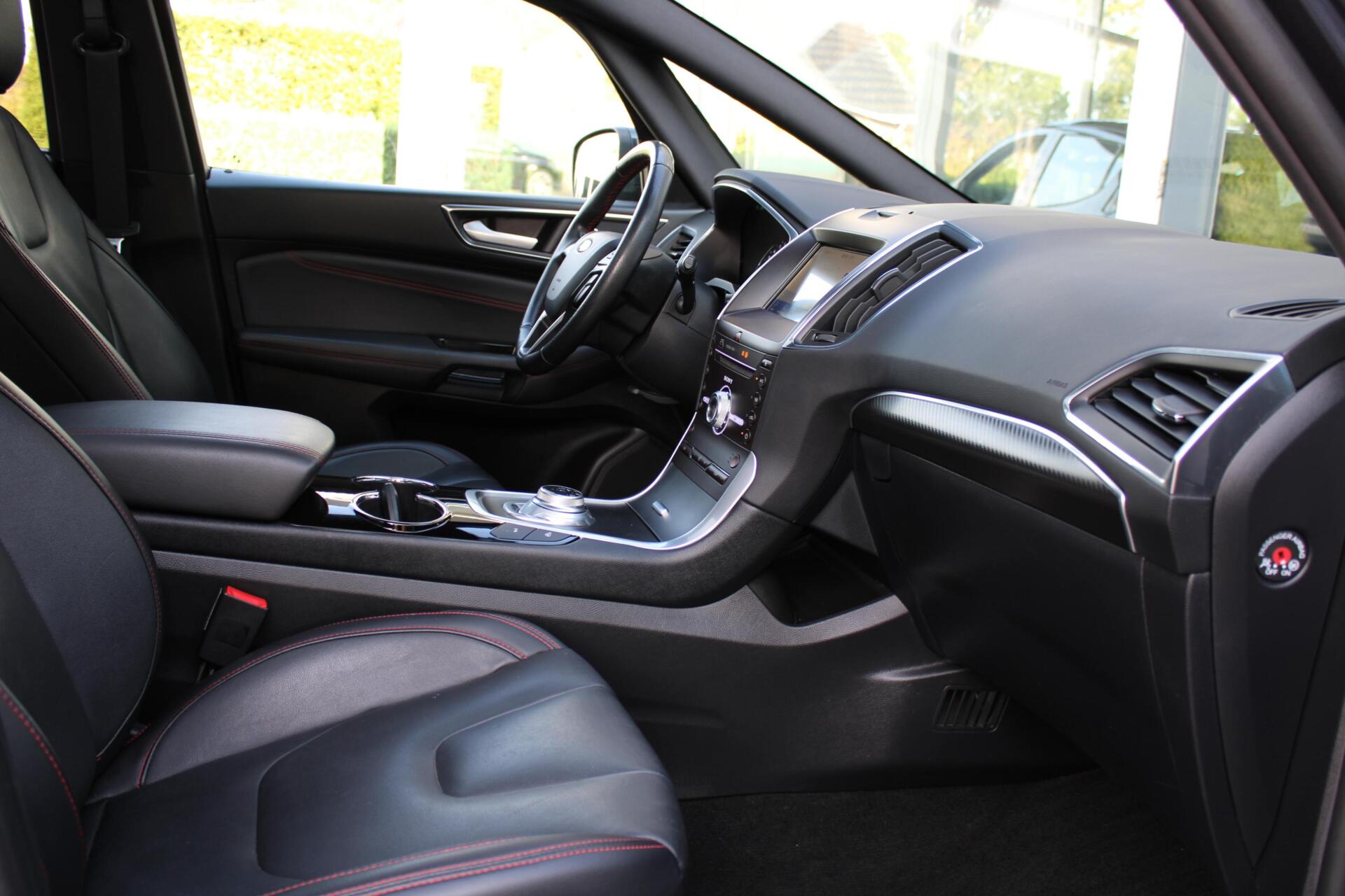 Foto van Ford S-max