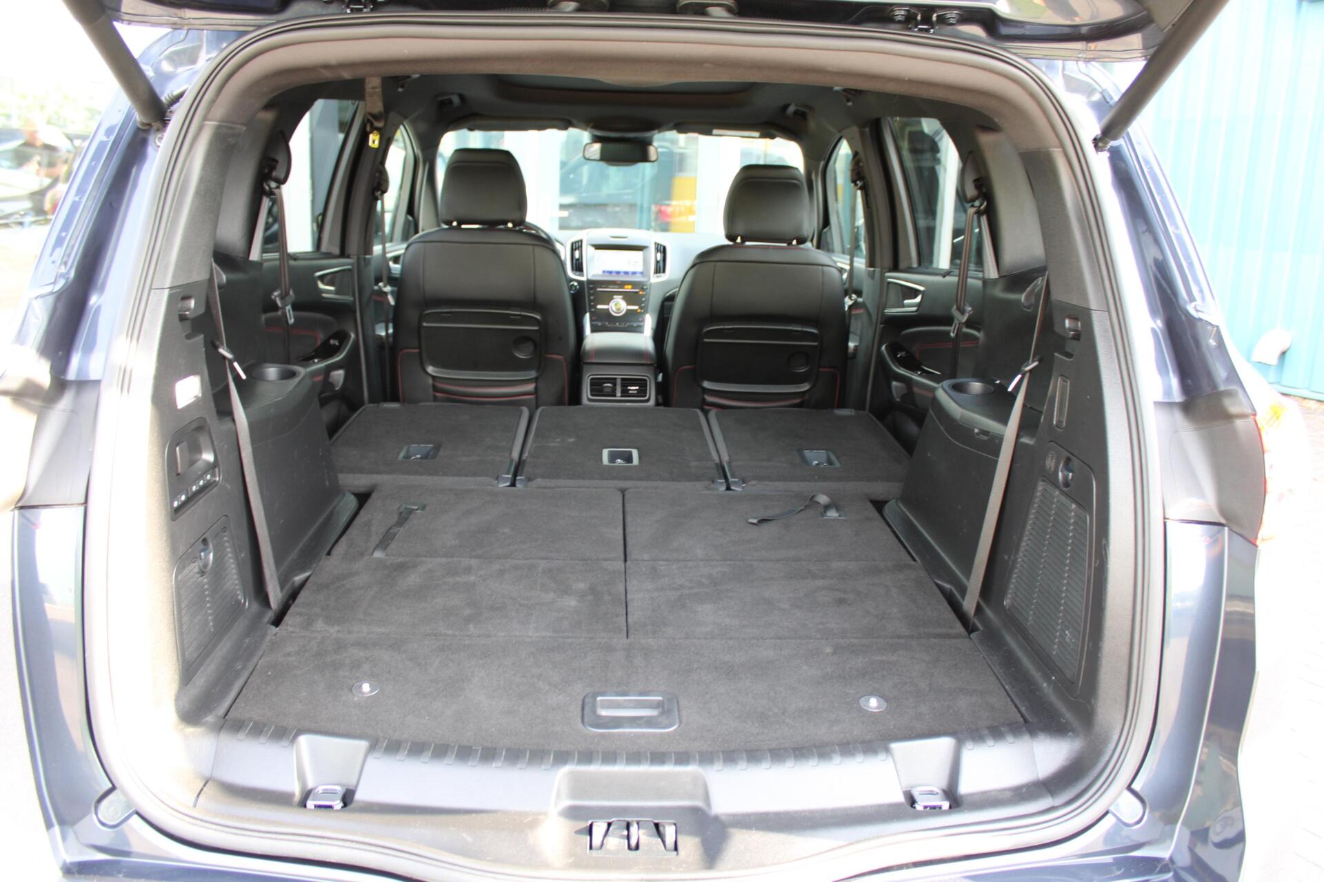 Foto van Ford S-max