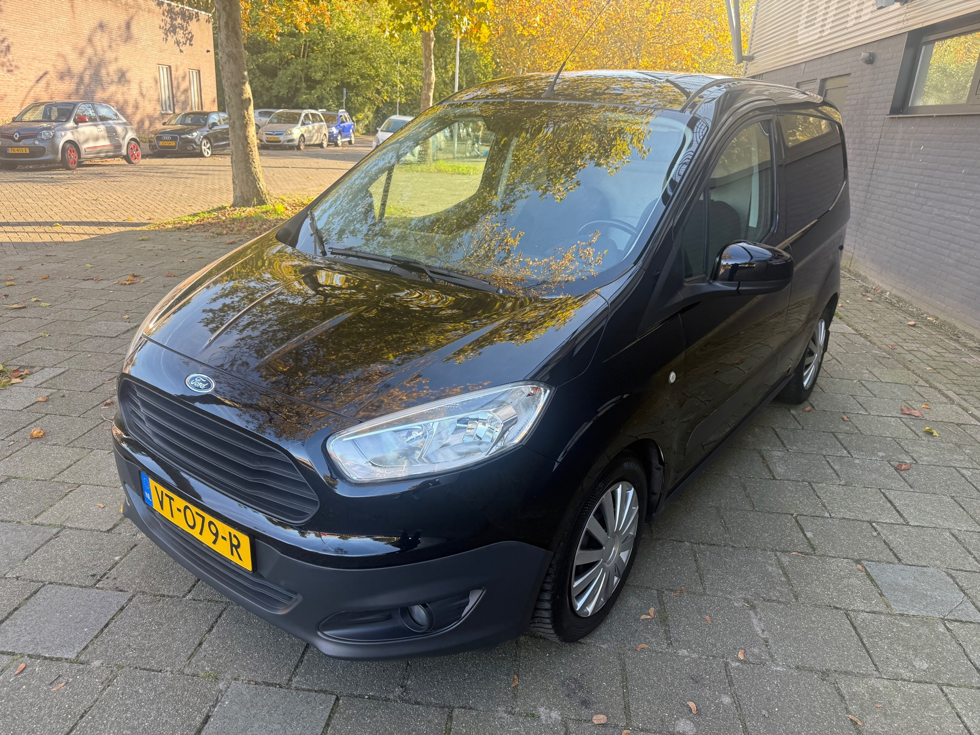 Ford Transit Courier 1.6 TDCI Trend Airco Navi 2016 - voorkant