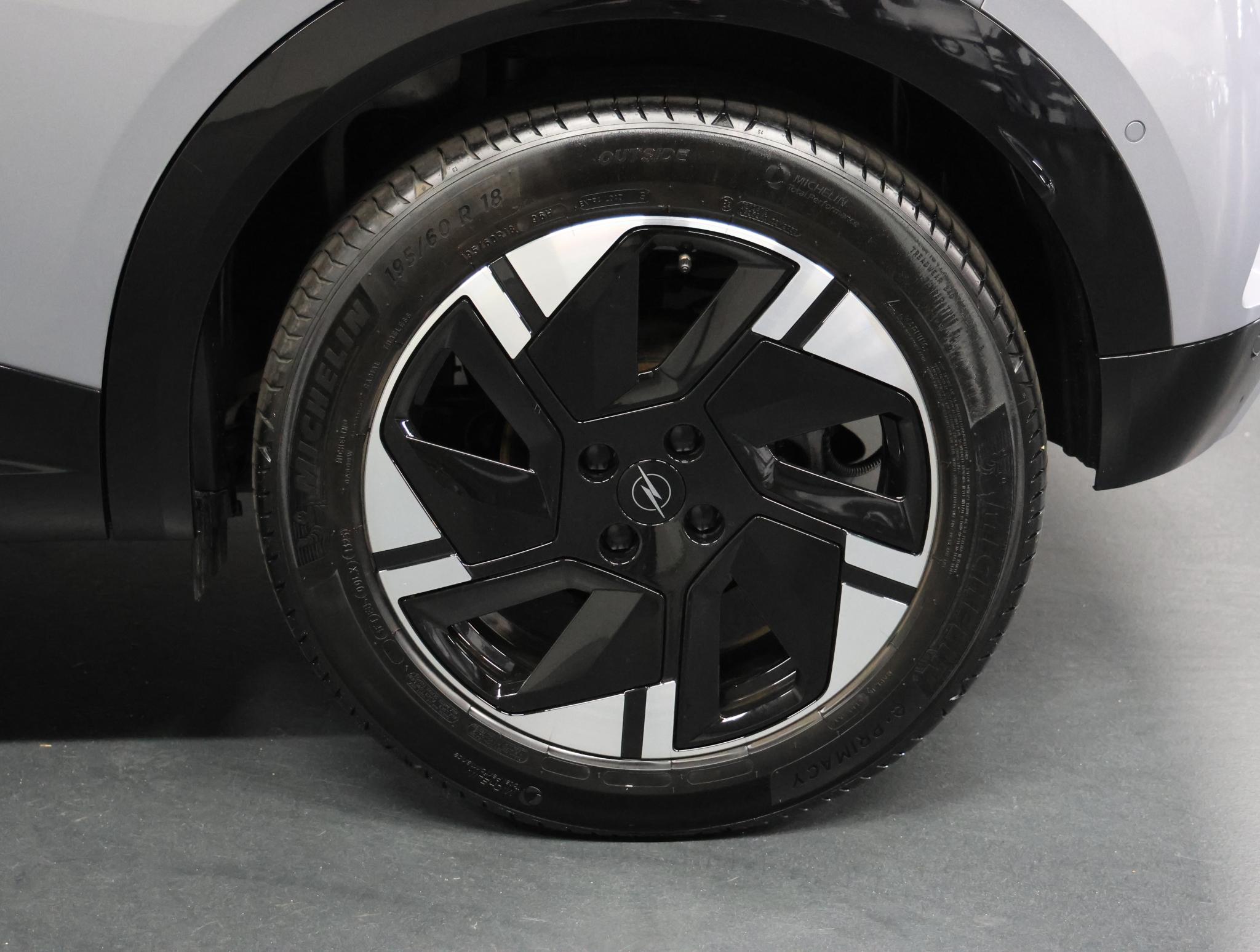 Foto van Opel Mokka Electric