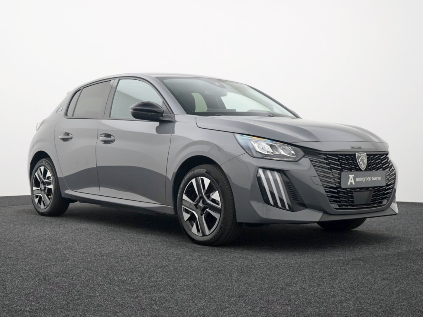 Foto van Peugeot E-208