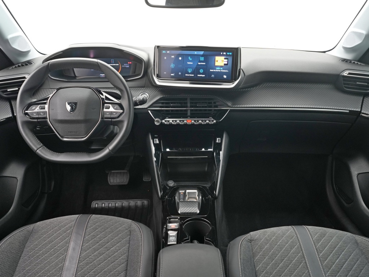 Foto van Peugeot E-208