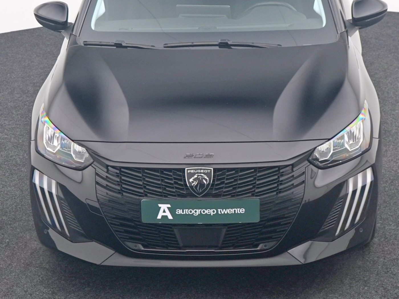Foto van Peugeot E-208