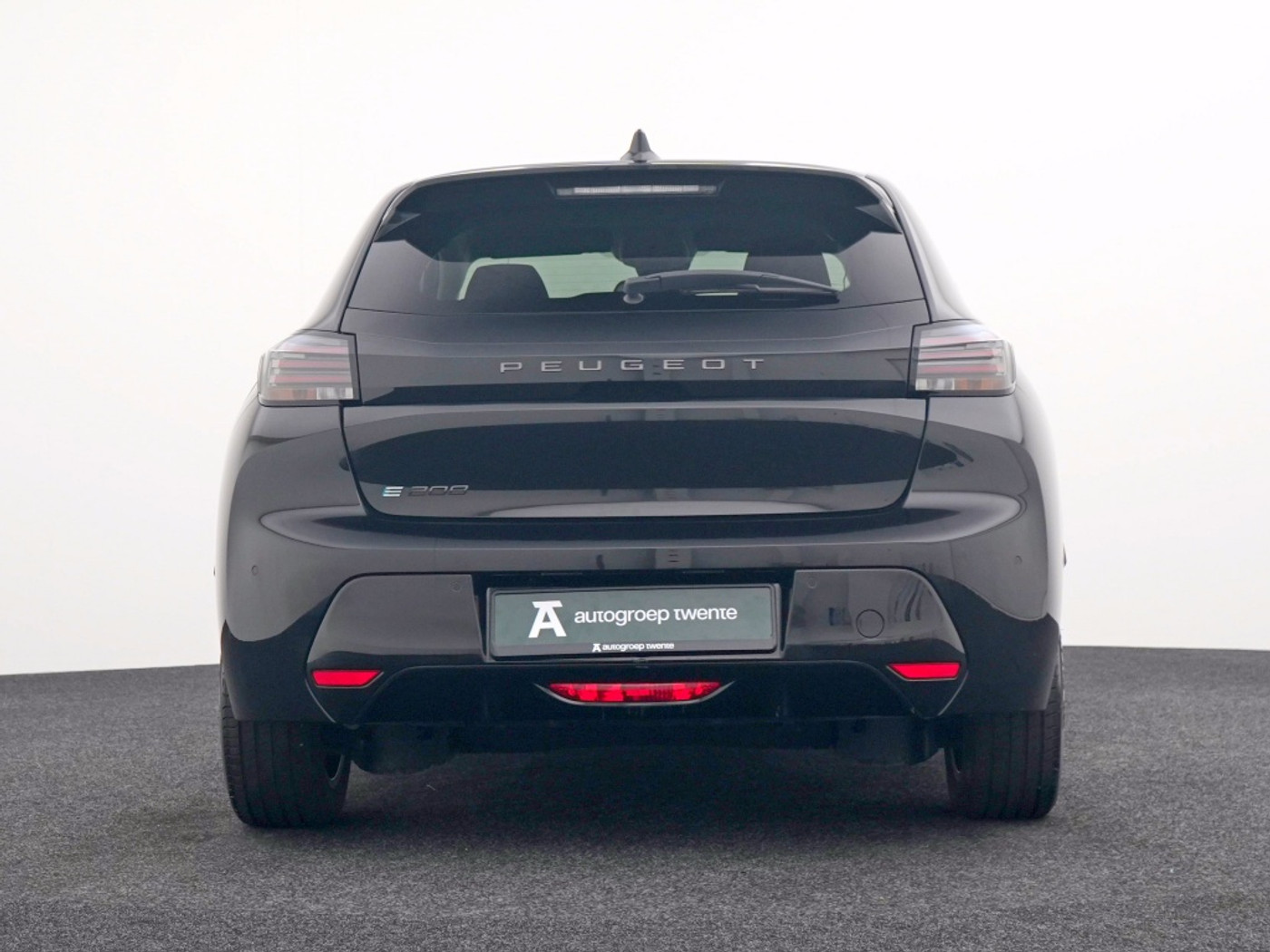 Foto van Peugeot E-208