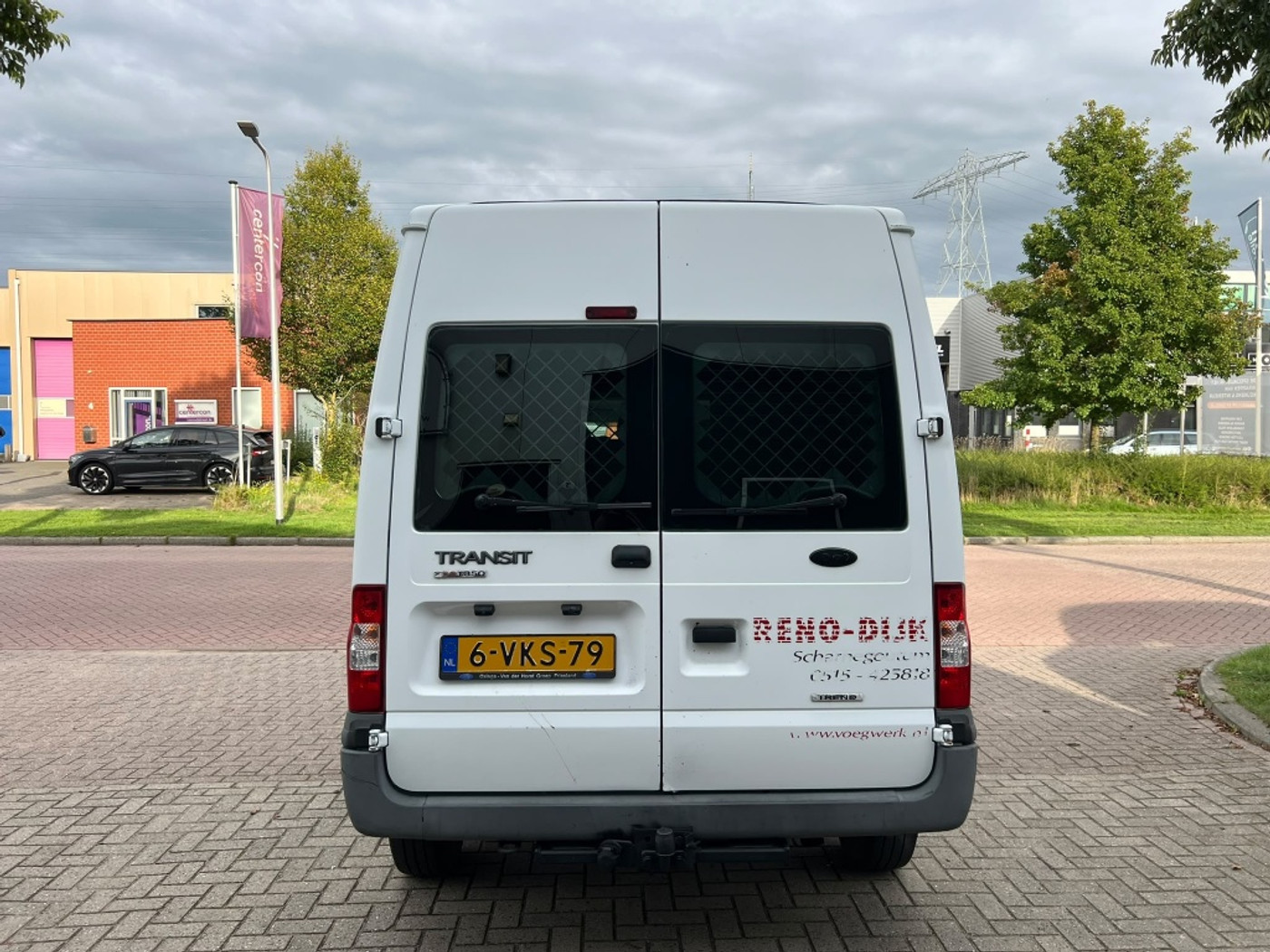 Foto van Ford Transit 350m DC 200dpf 3,58