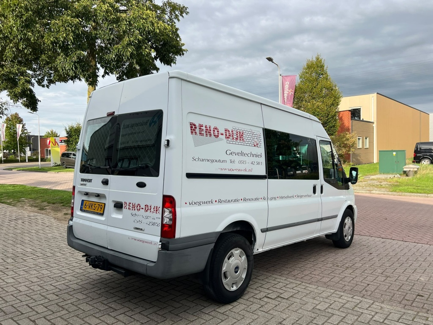 Foto van Ford Transit 350m DC 200dpf 3,58