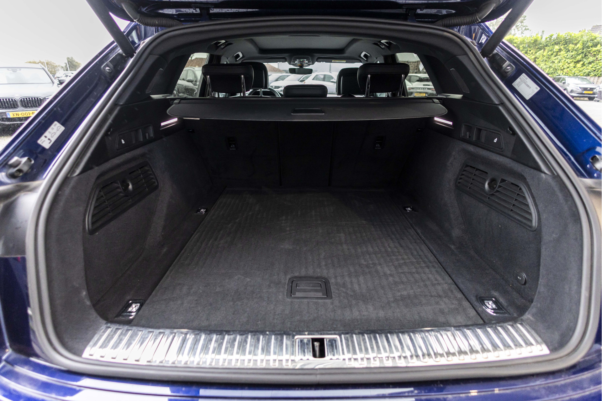 Foto van Audi E-tron 55