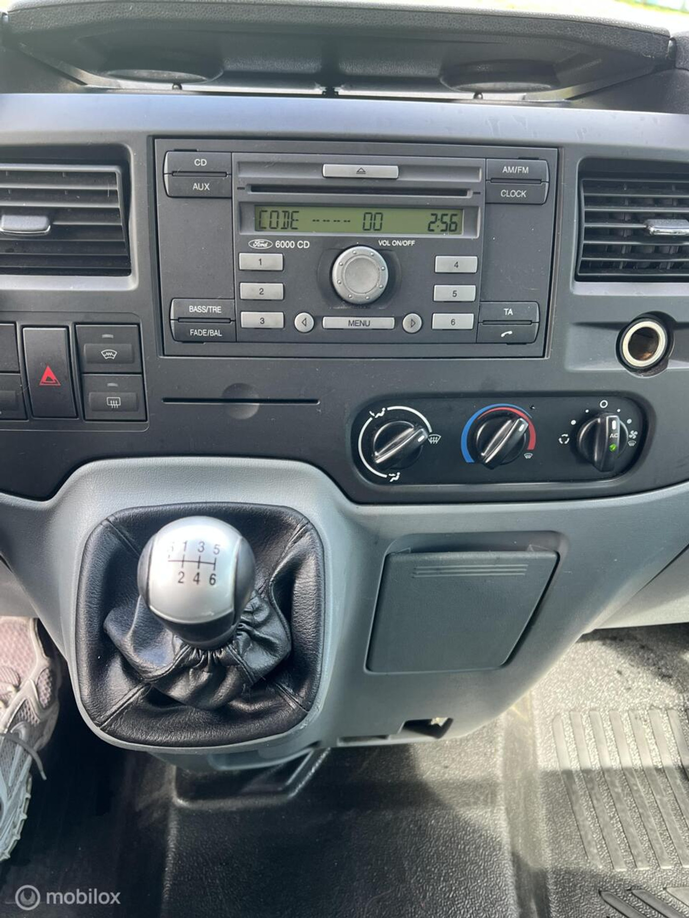 Foto van Ford Transit 260s Van LR 115 4.36