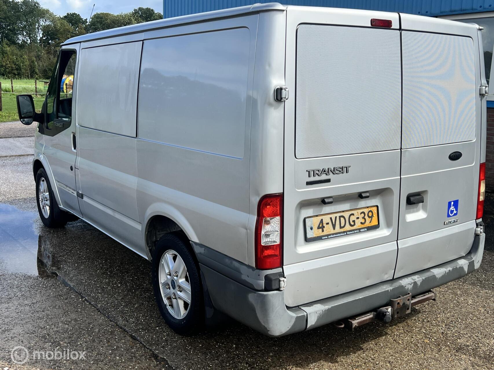 Foto van Ford Transit 260s Van LR 115 4.36