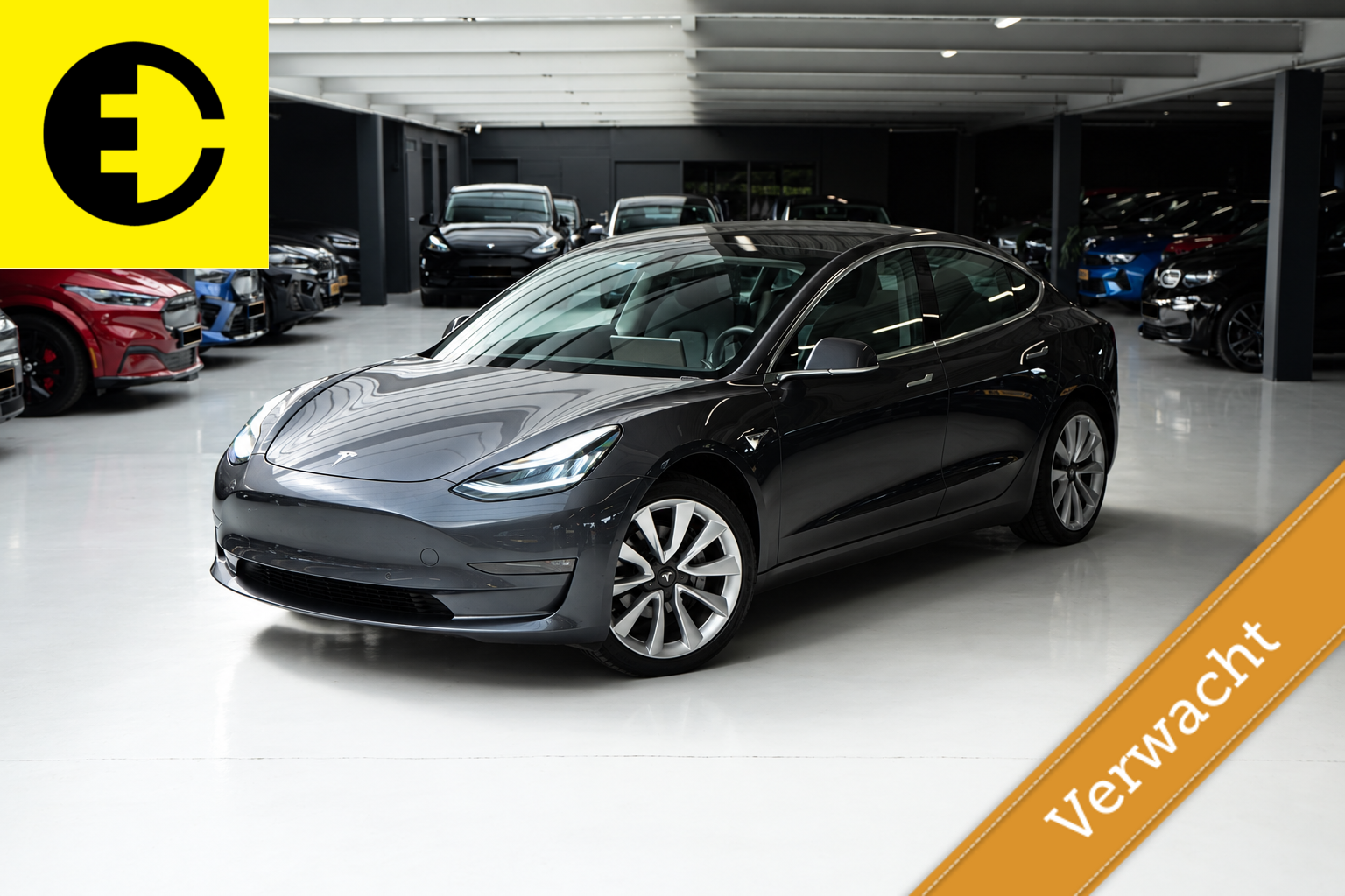 Tesla Model 3 Standard RWD Plus 60 kWh | Pano | Stoelverwarming | Incl.BTW 2019 - voorkant