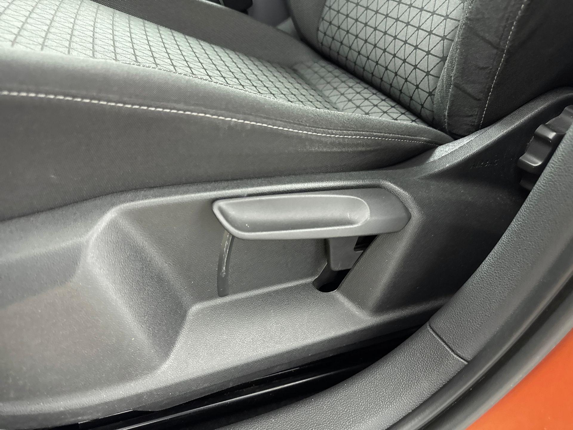 Foto van Volkswagen T-cross