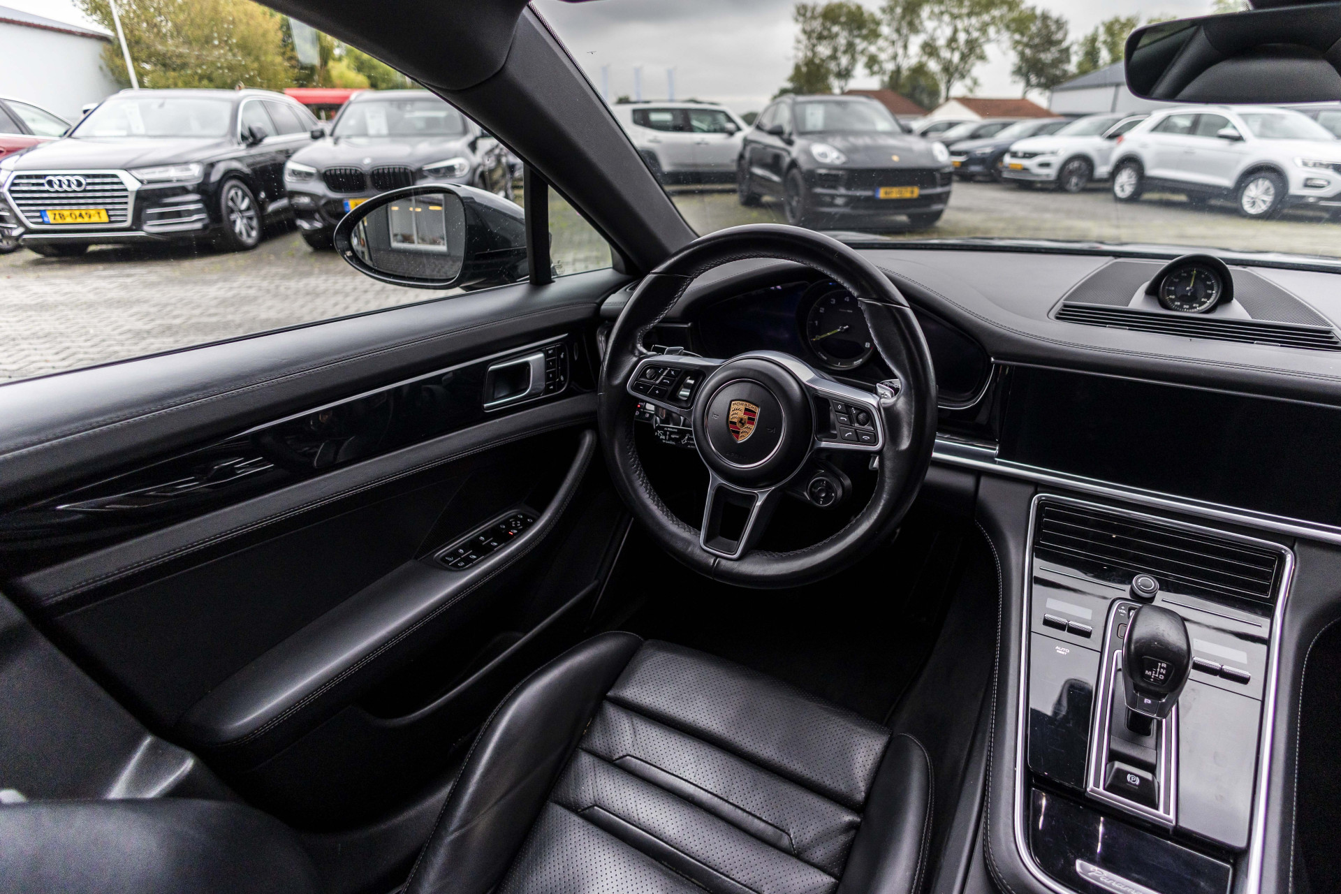 Foto van Porsche Panamera 4 E-hybrid