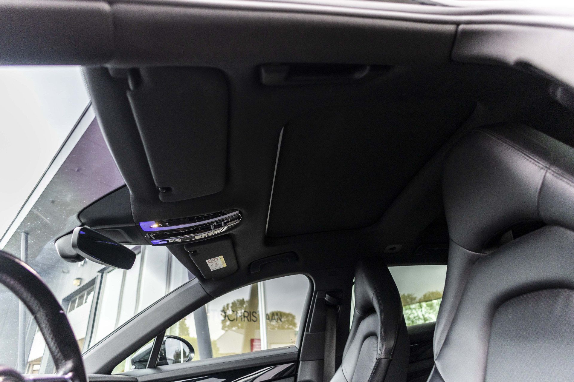 Foto van Porsche Panamera 4 E-hybrid