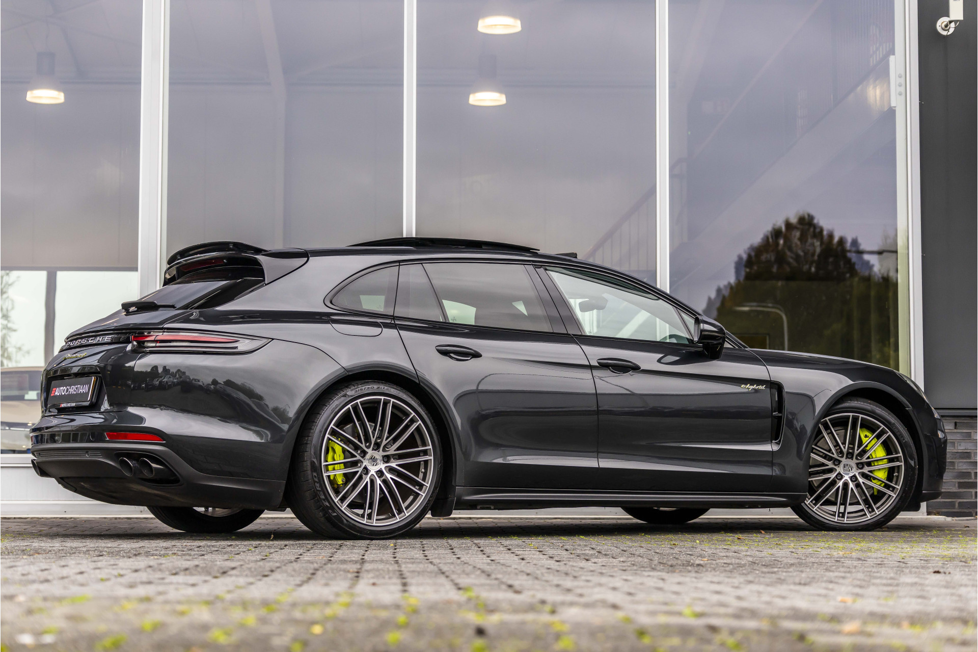 Foto van Porsche Panamera 4 E-hybrid