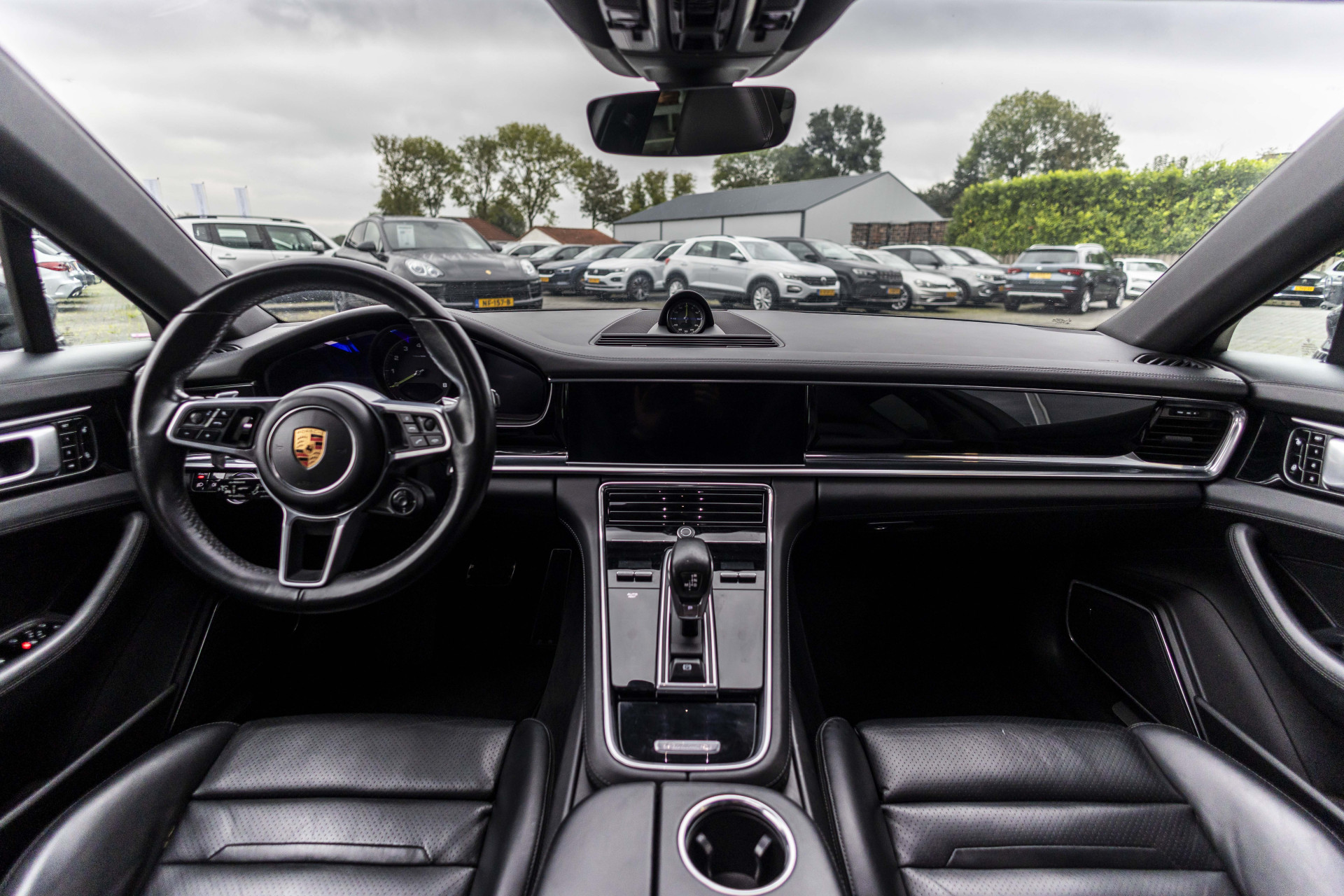 Foto van Porsche Panamera 4 E-hybrid