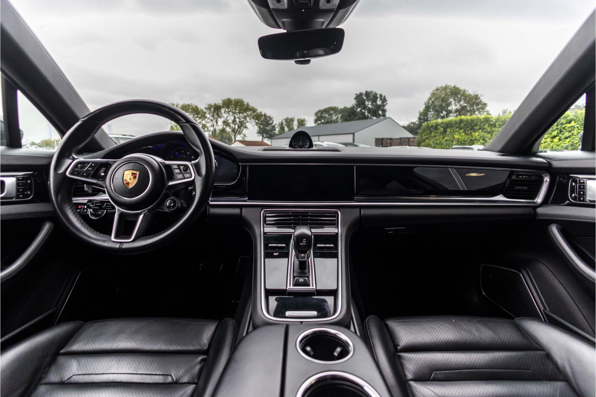 Foto van Porsche Panamera 4 E-hybrid