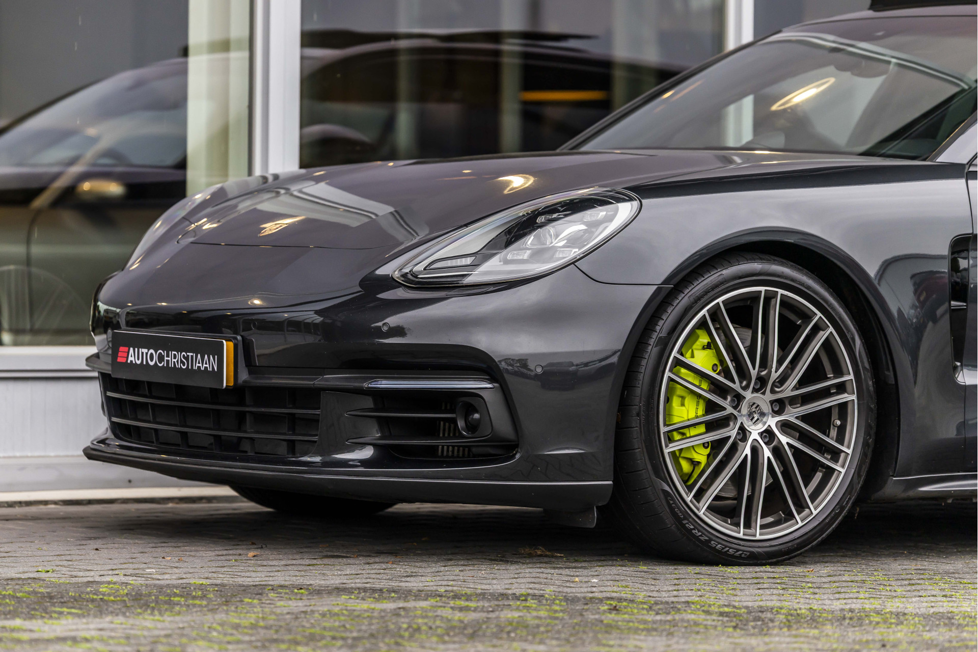 Foto van Porsche Panamera 4 E-hybrid