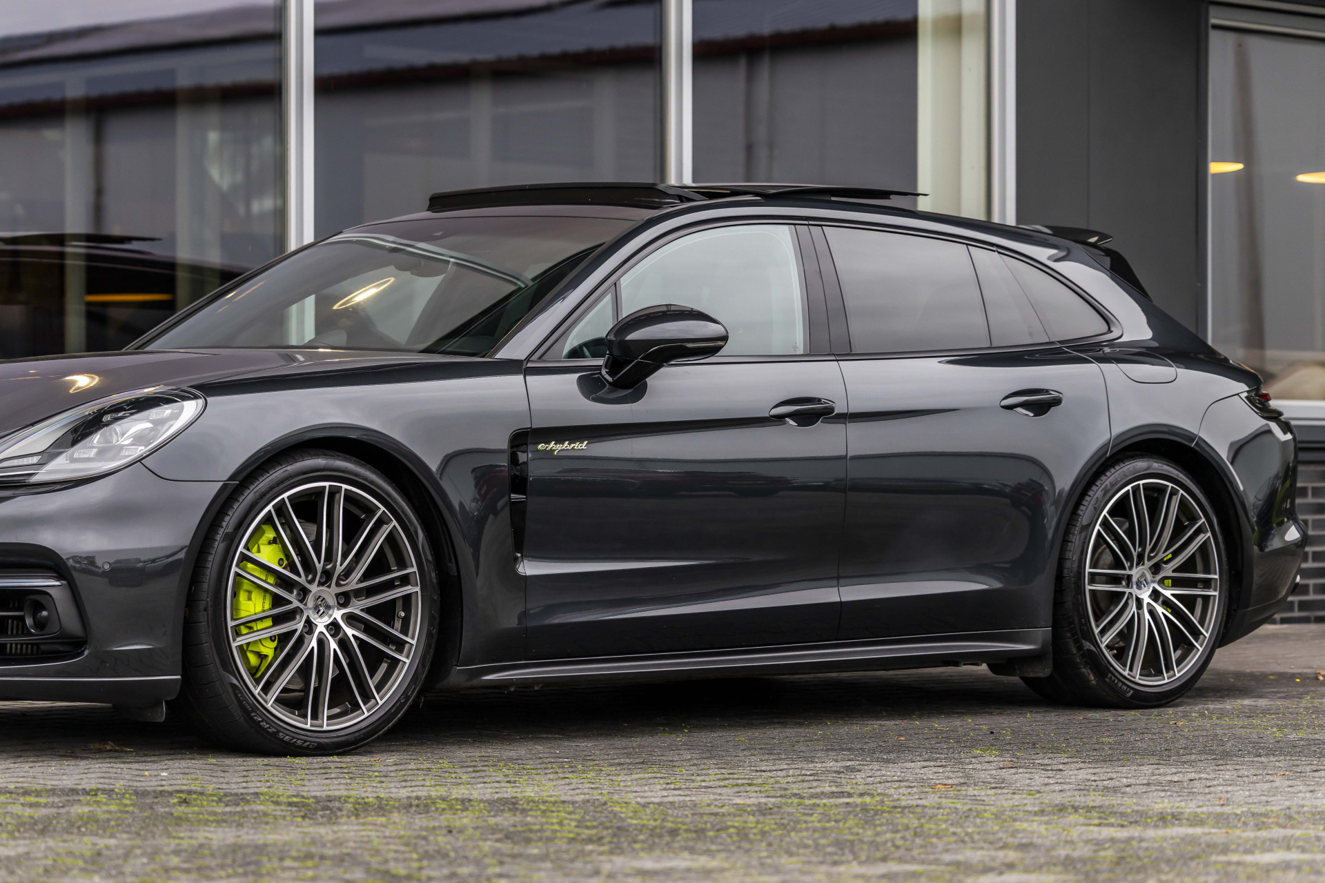 Foto van Porsche Panamera 4 E-hybrid