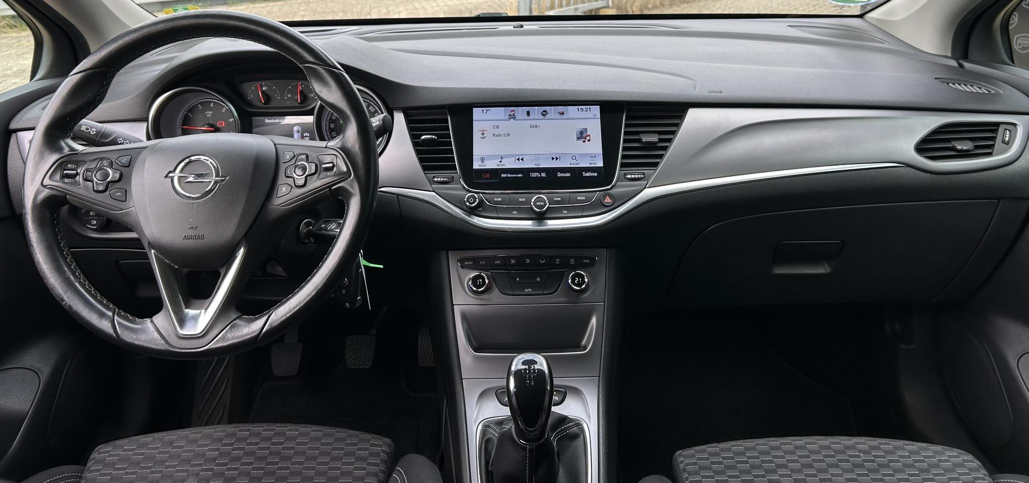 Foto van Opel Astra Sports Tourer+