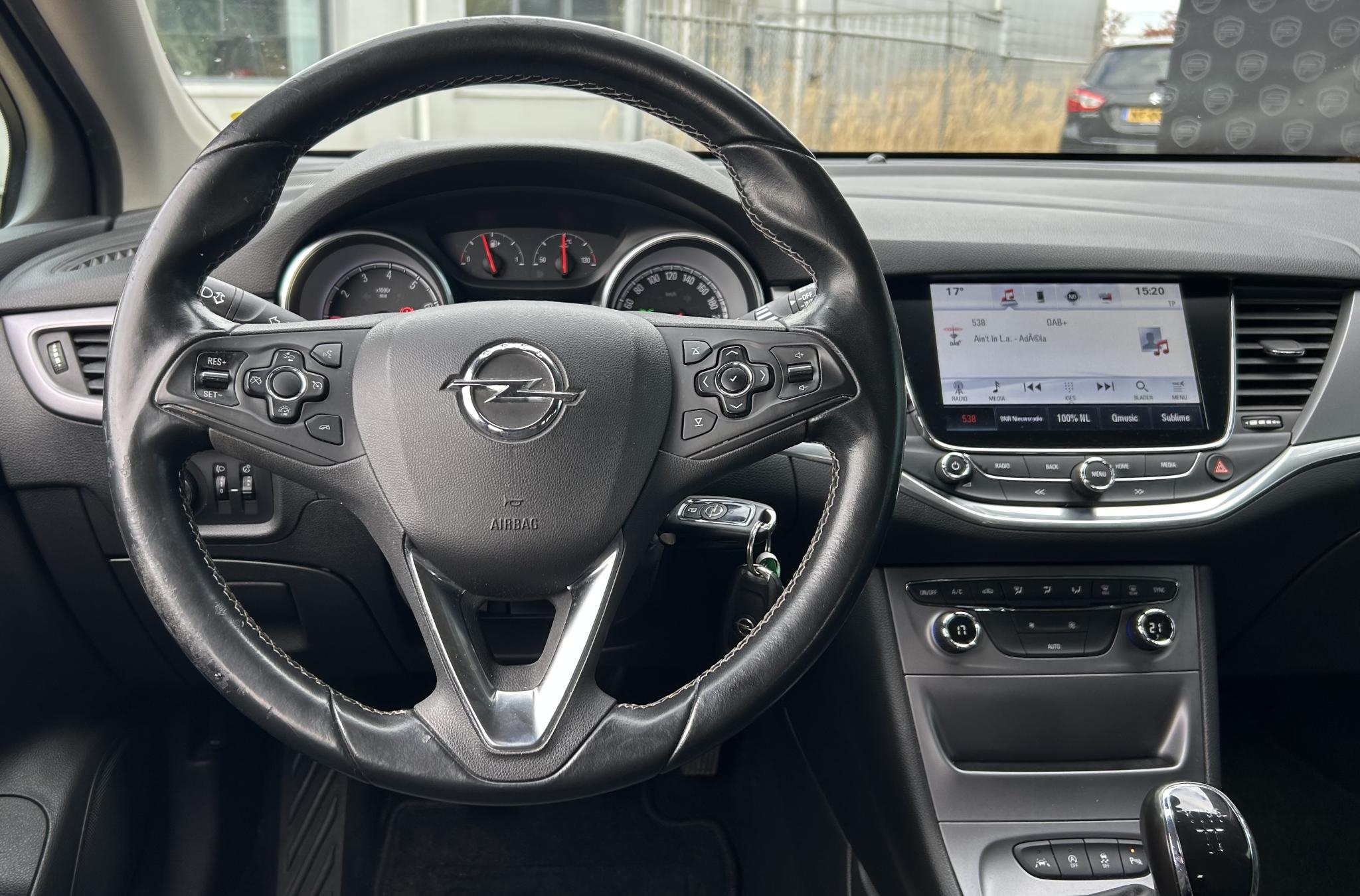Foto van Opel Astra Sports Tourer+