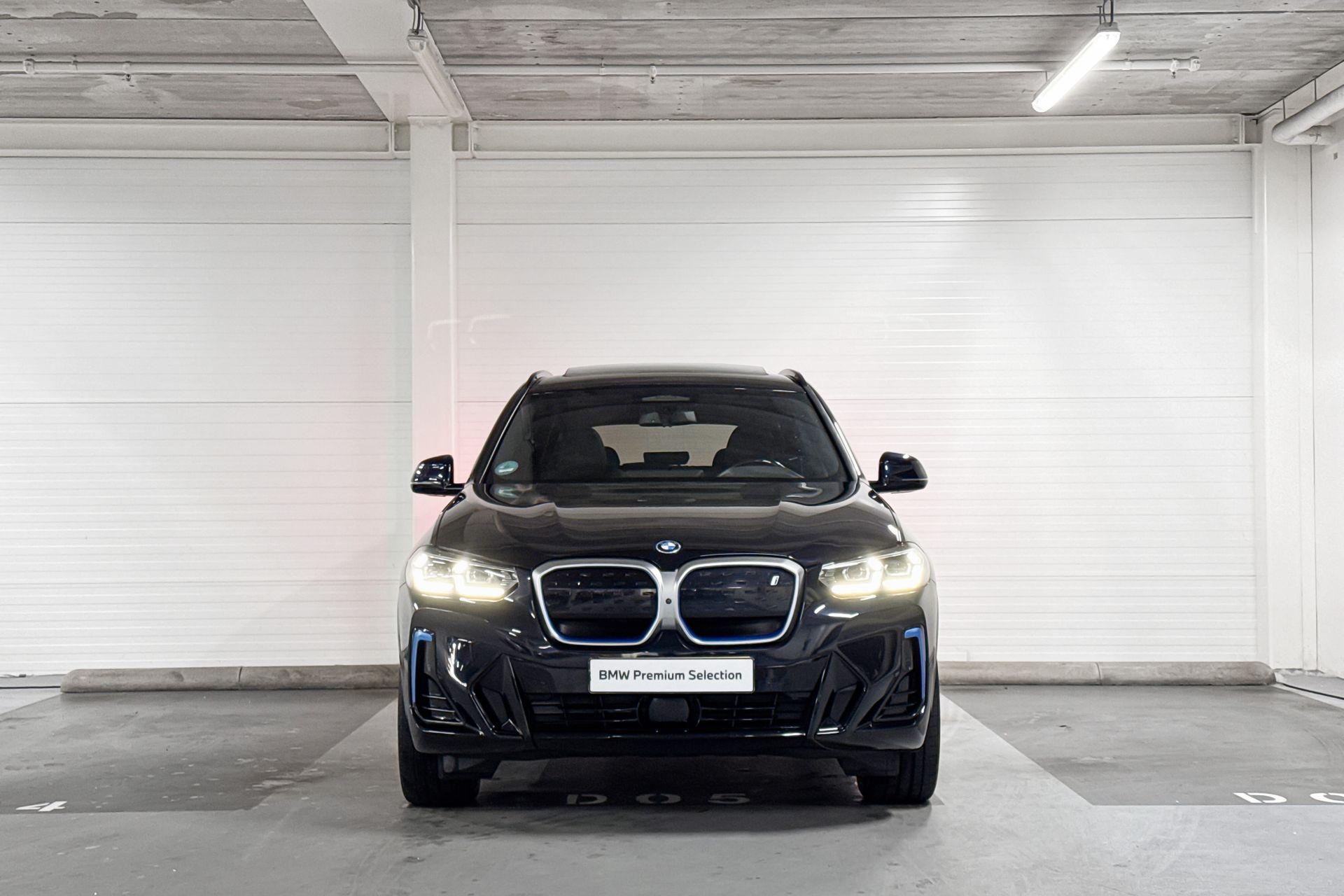 Foto van BMW Ix3