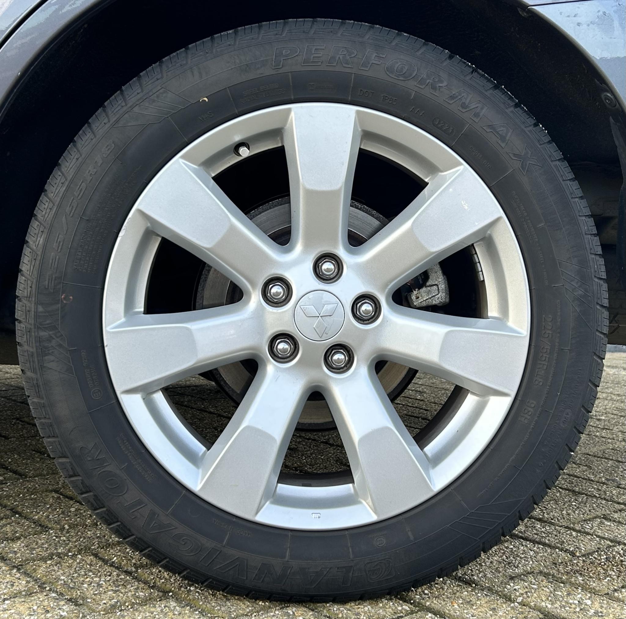 Foto van Mitsubishi Mitsubishi Outlander