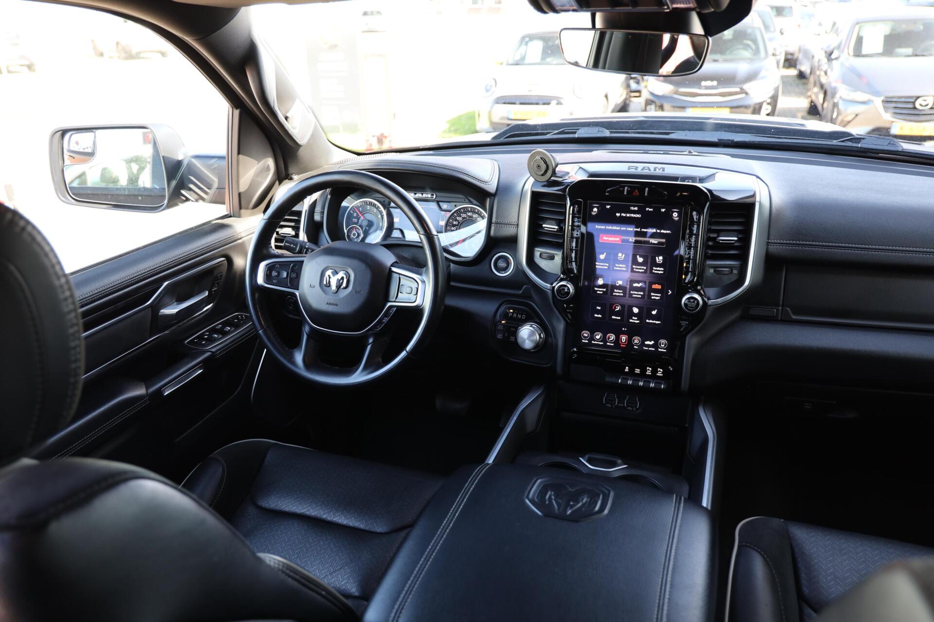 Foto van Ram Ram 1500 Laramie