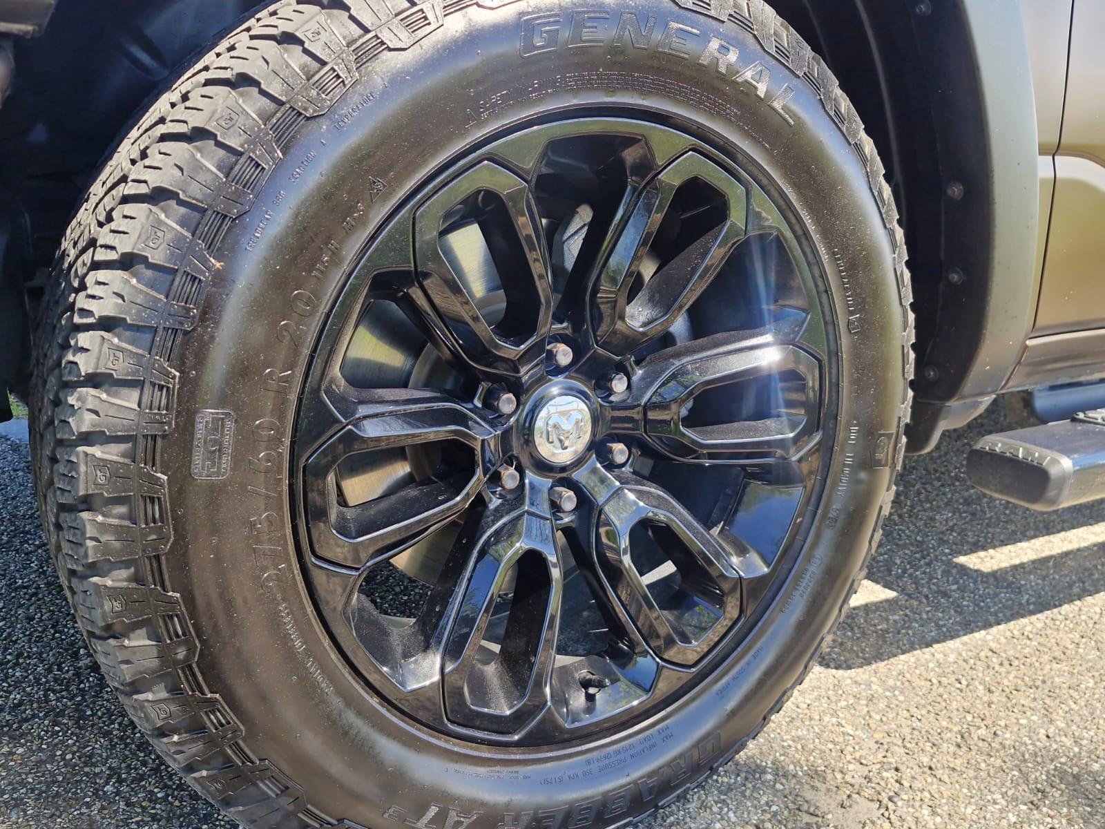 Foto van Ram Ram 1500 Laramie