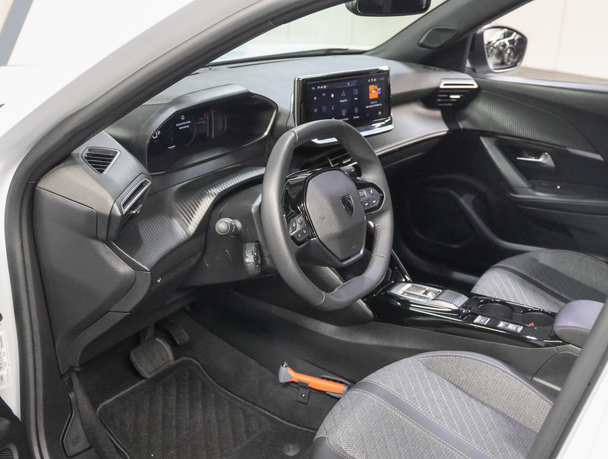 Foto van Peugeot E-2008
