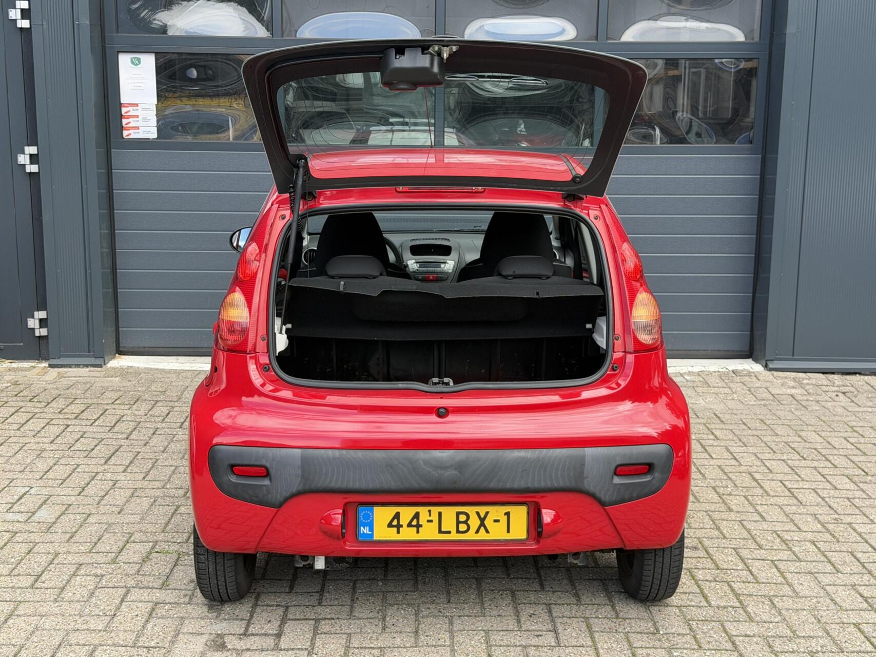Foto van Peugeot Peugeot 107