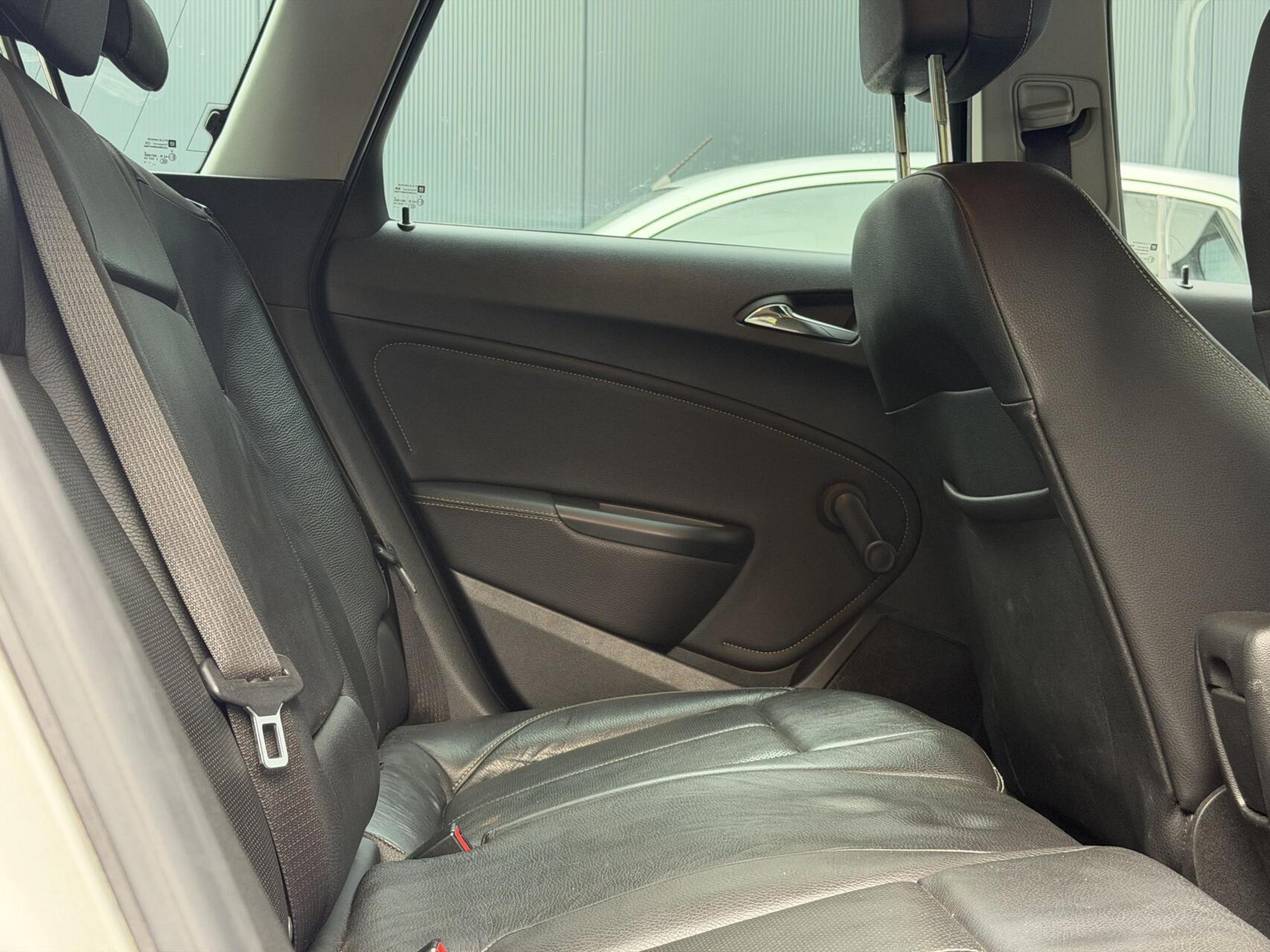 Foto van Opel Astra Sports Tourer