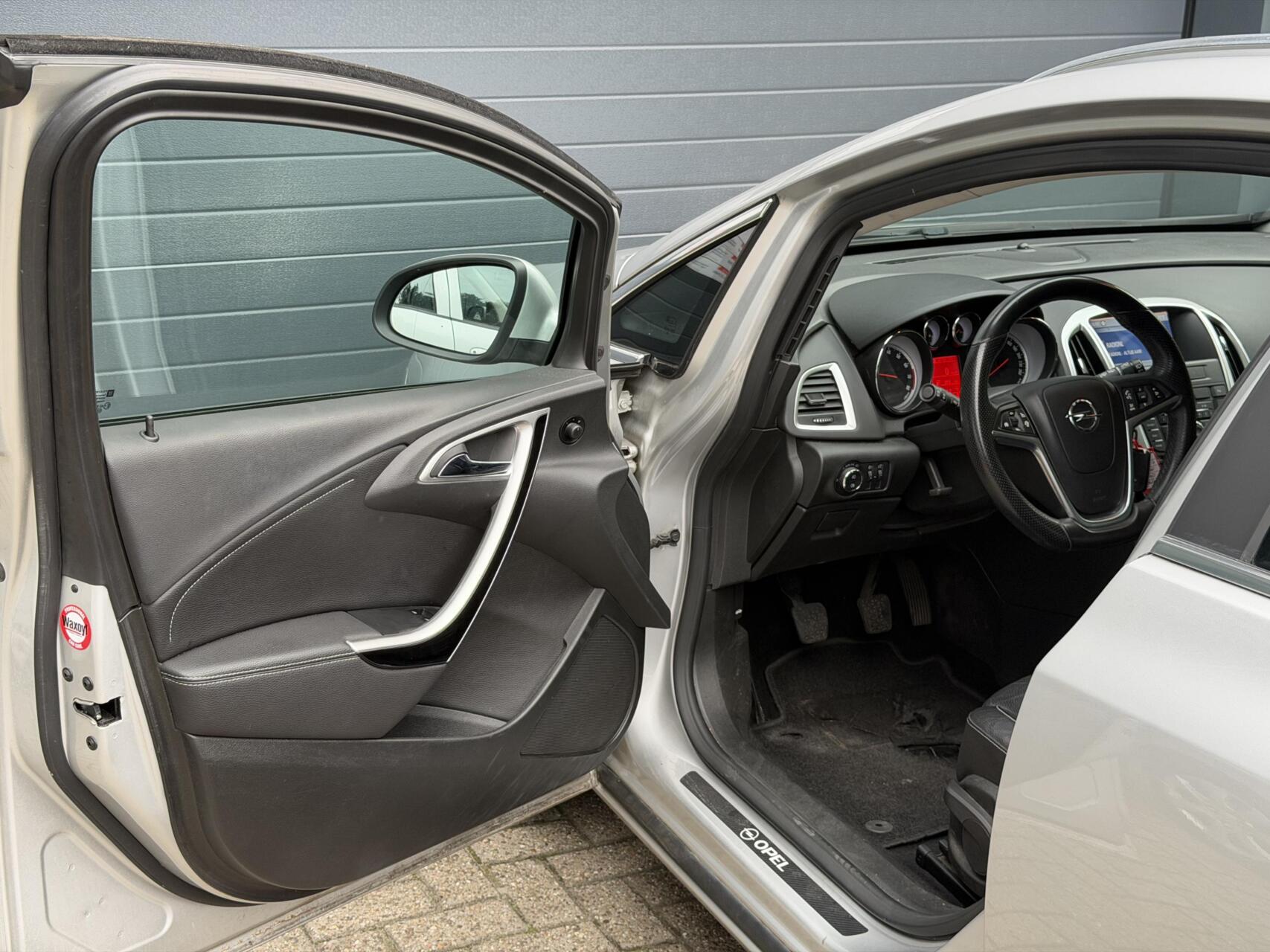 Foto van Opel Astra Sports Tourer