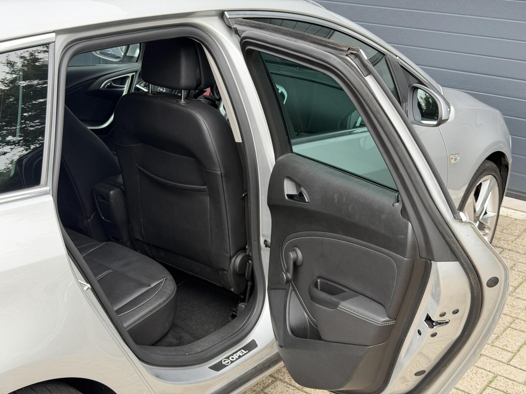 Foto van Opel Astra Sports Tourer