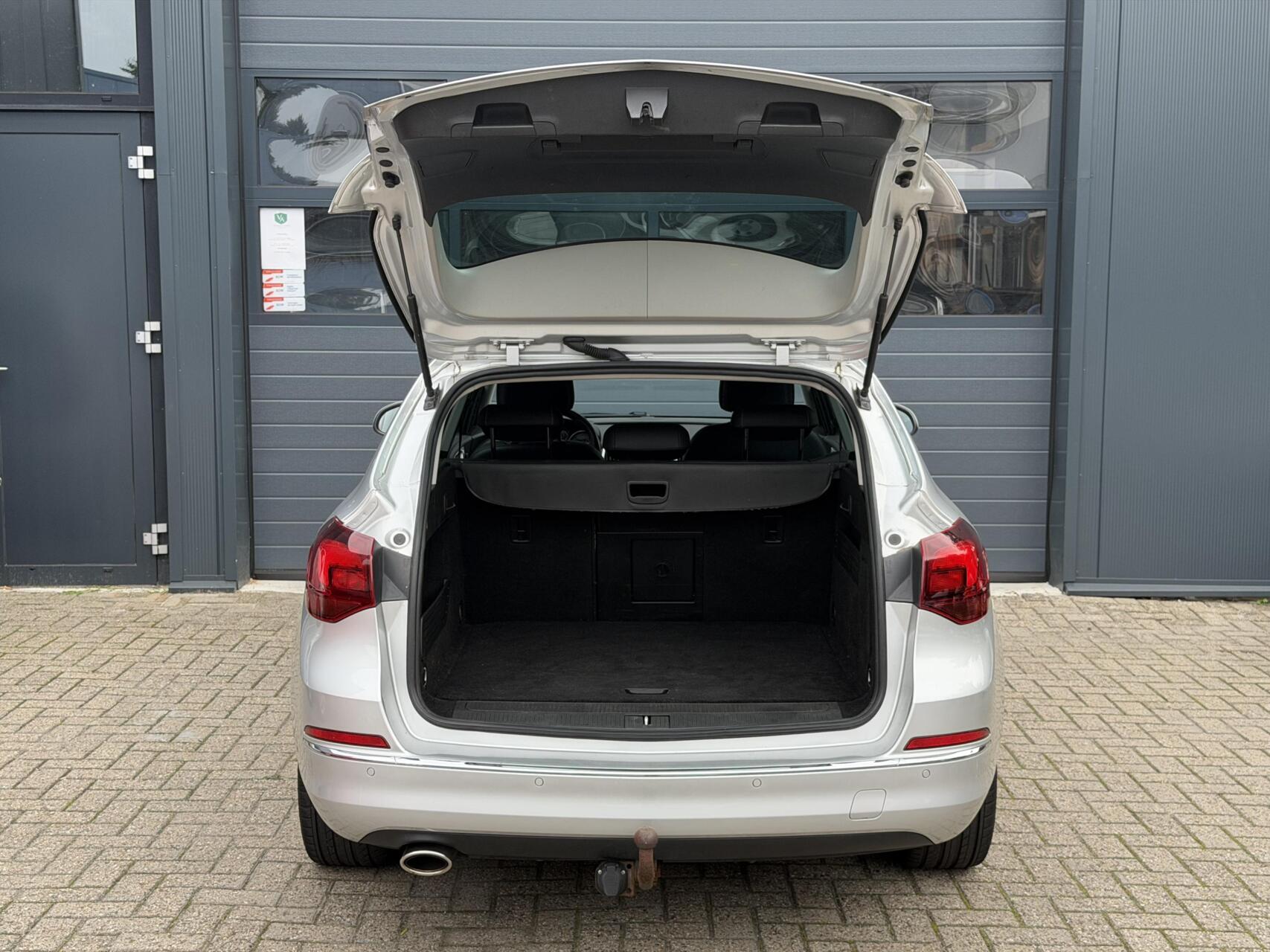 Foto van Opel Astra Sports Tourer