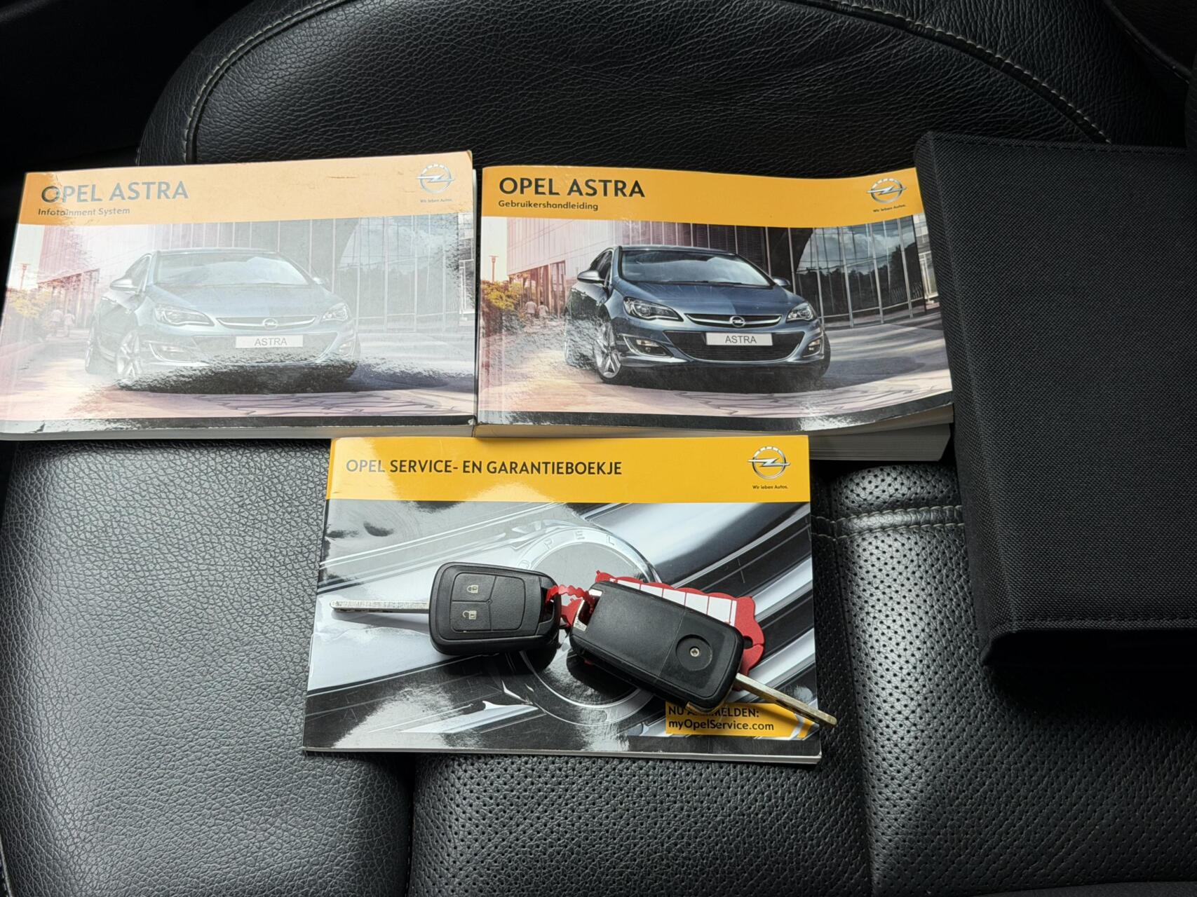 Foto van Opel Astra Sports Tourer