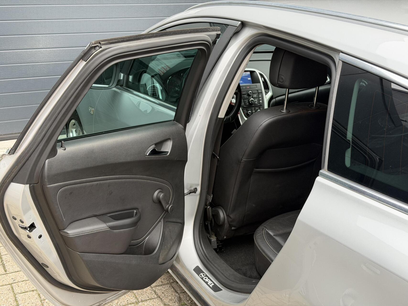 Foto van Opel Astra Sports Tourer