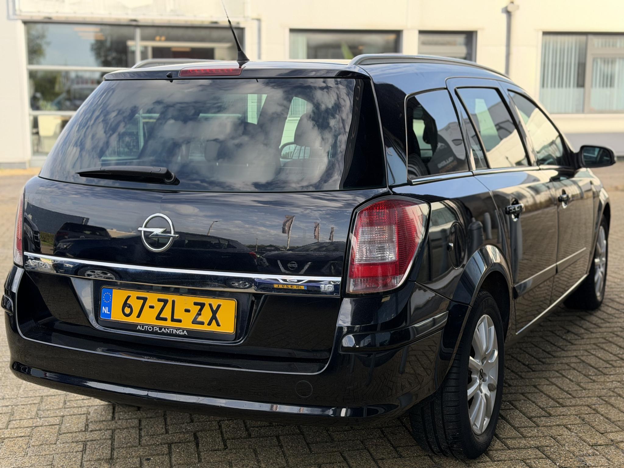 Foto van Opel Astra Station Wagon