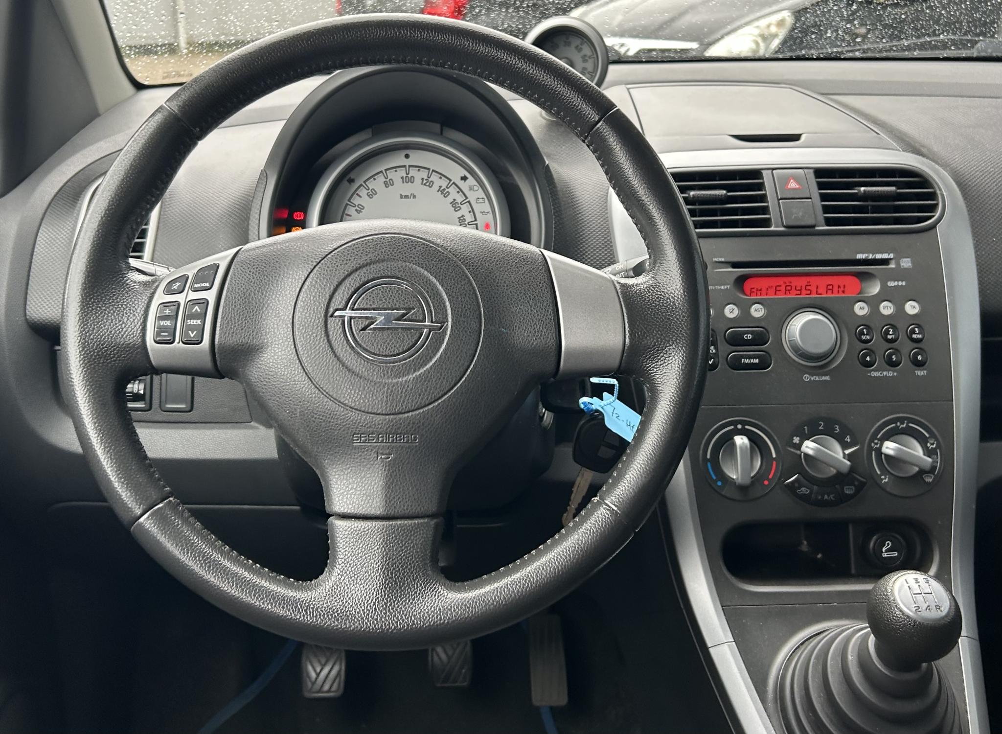 Foto van Opel Agila