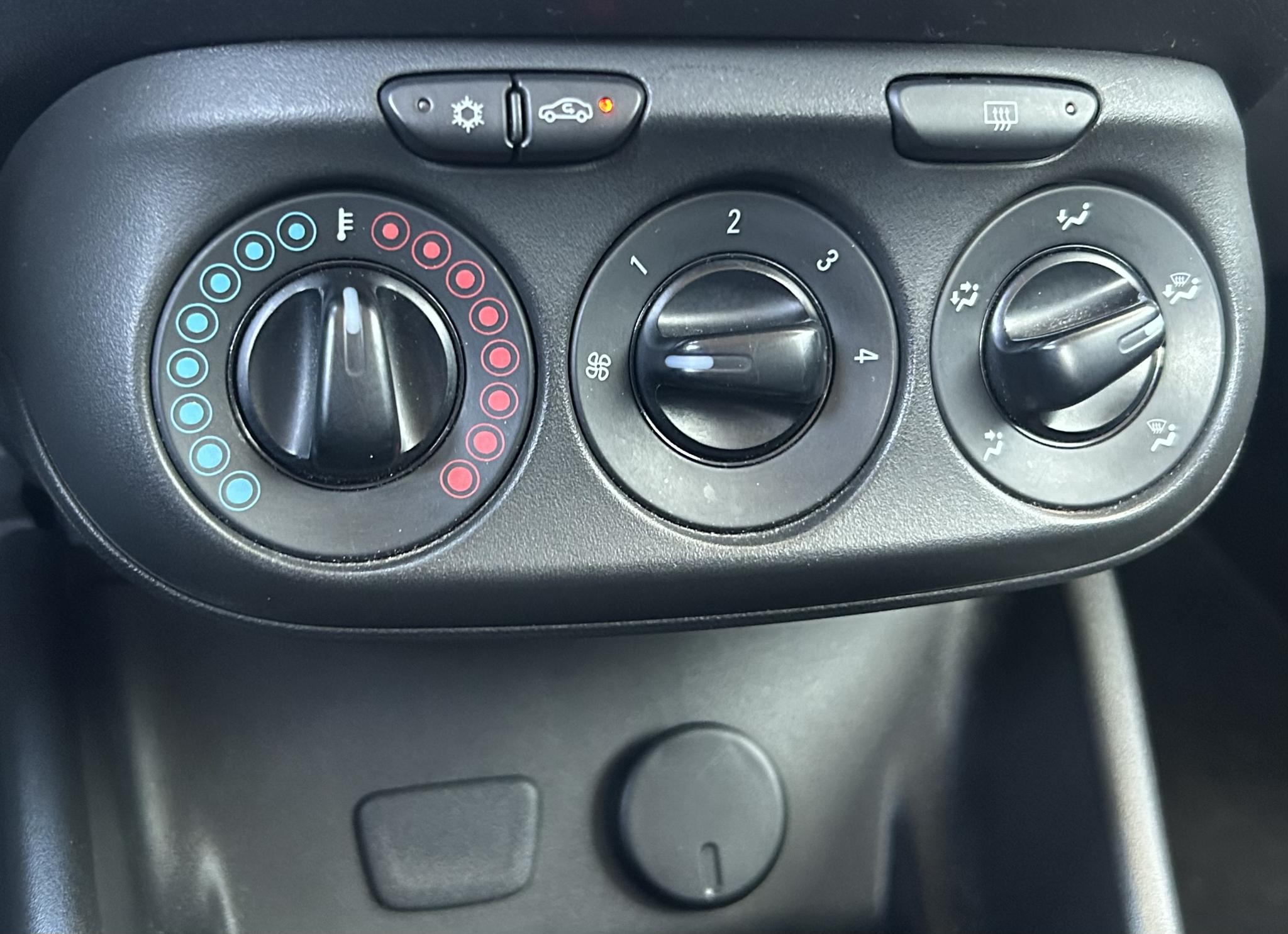 Foto van Opel Corsa-e