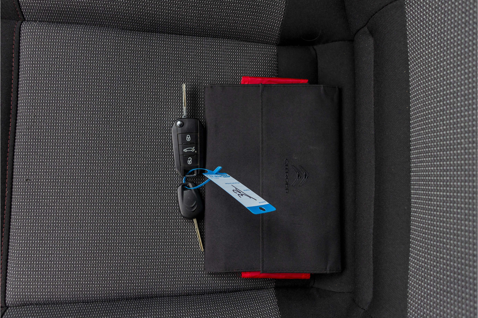 Foto van Citroen C4 Cactus